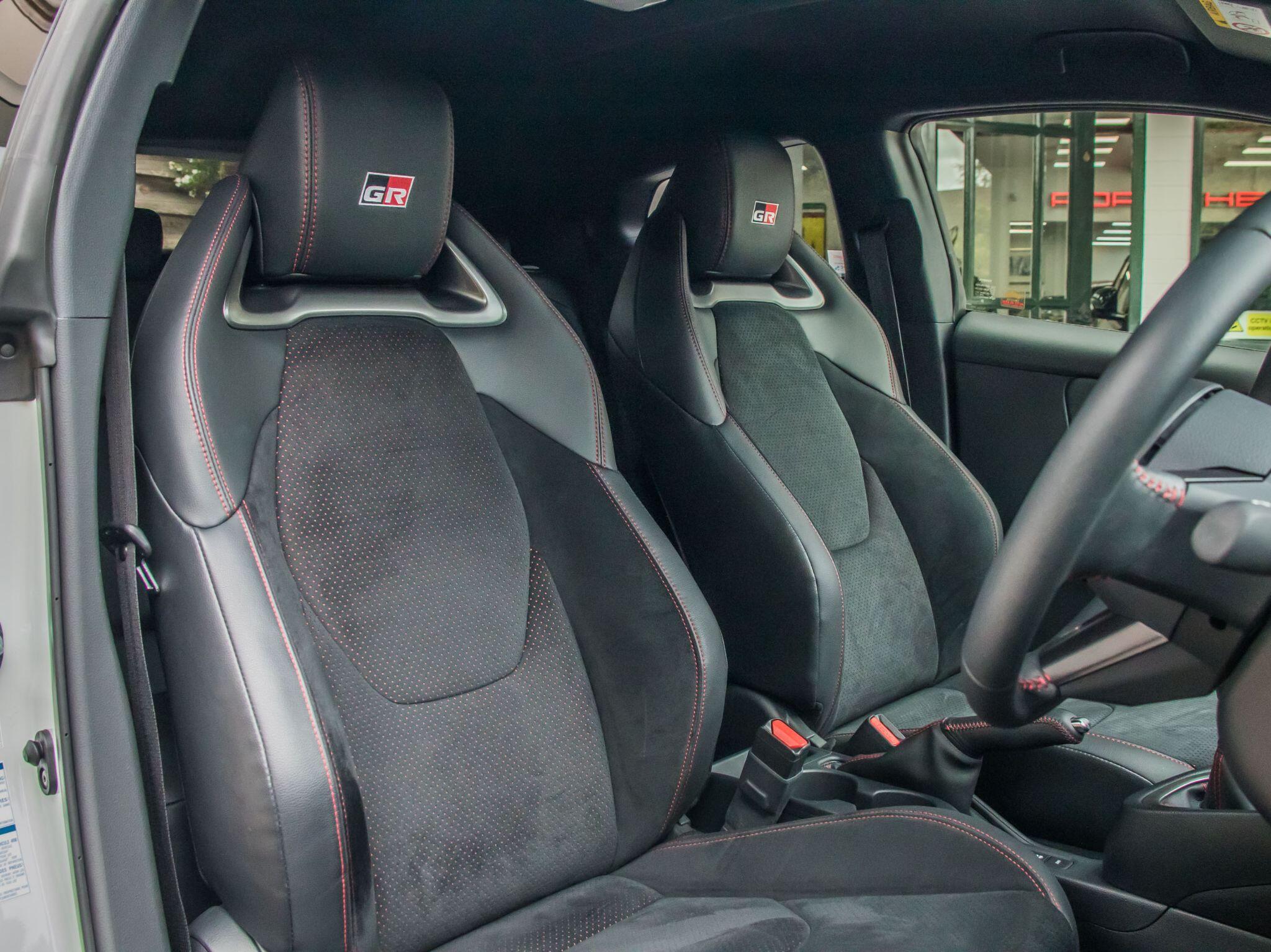 Toyota Yaris view 17