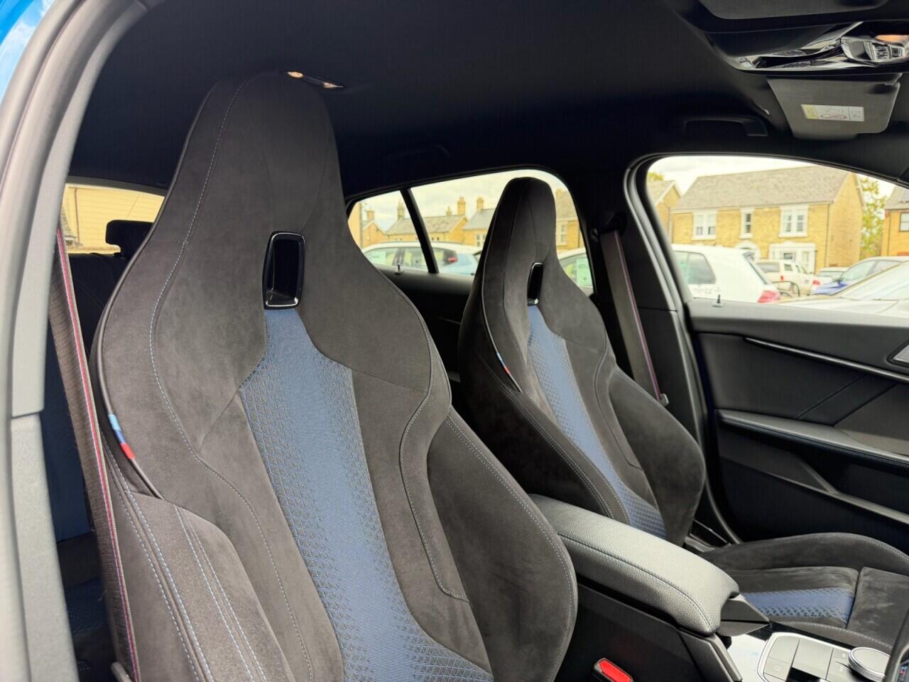 BMW 1 Series view 13
