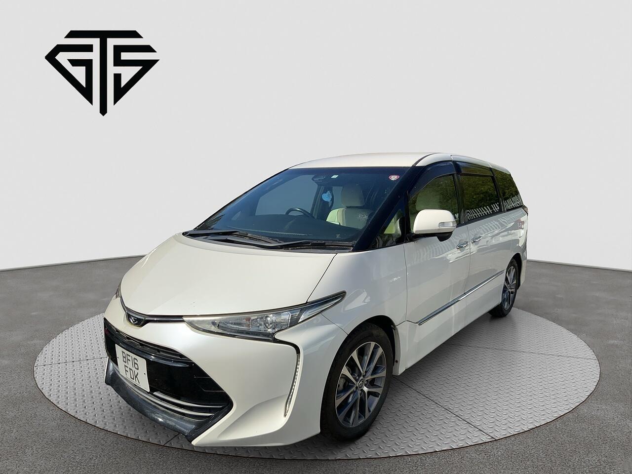 Toyota Estima view 7