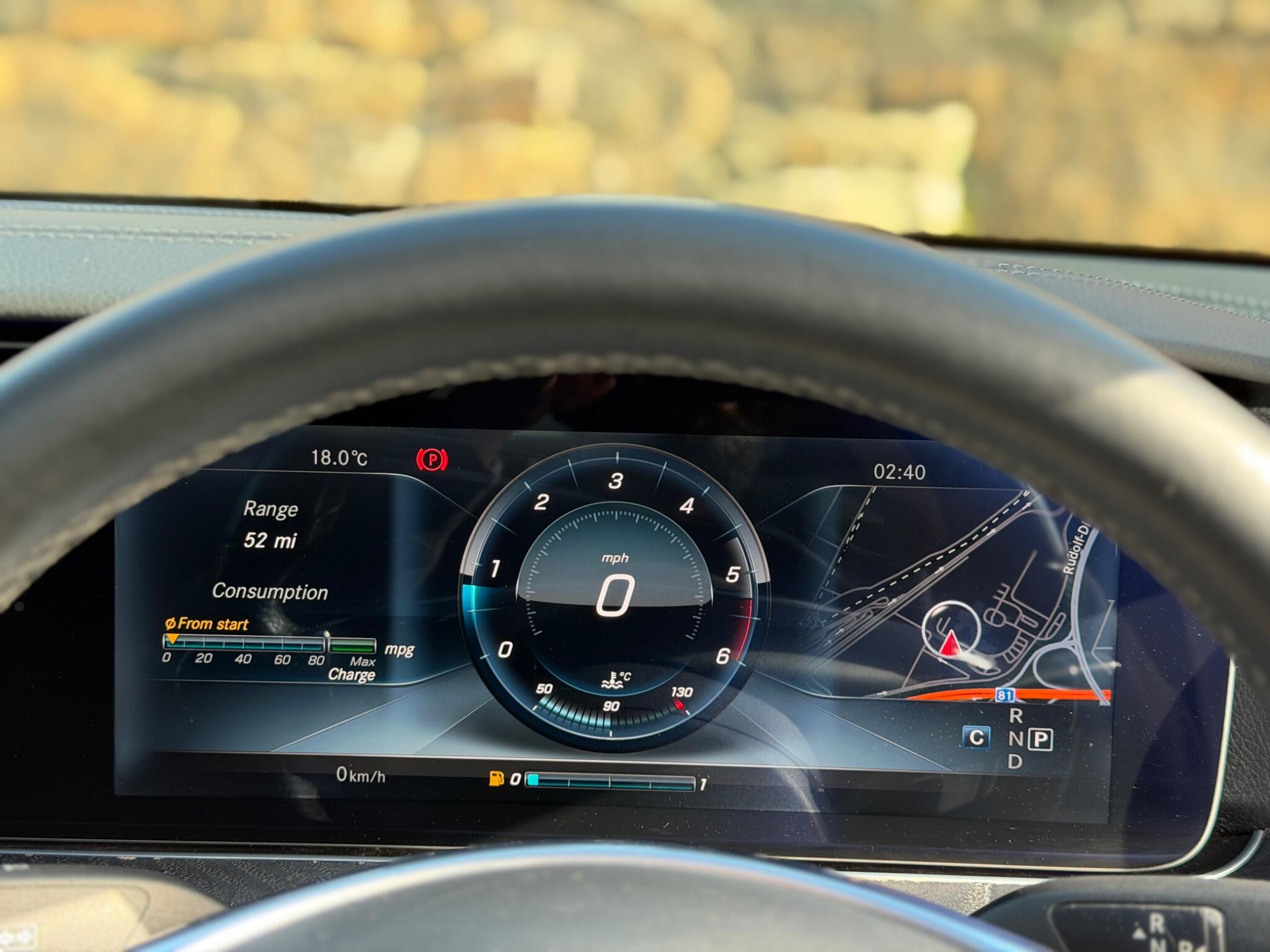 Mercedes-Benz E-Class view 25