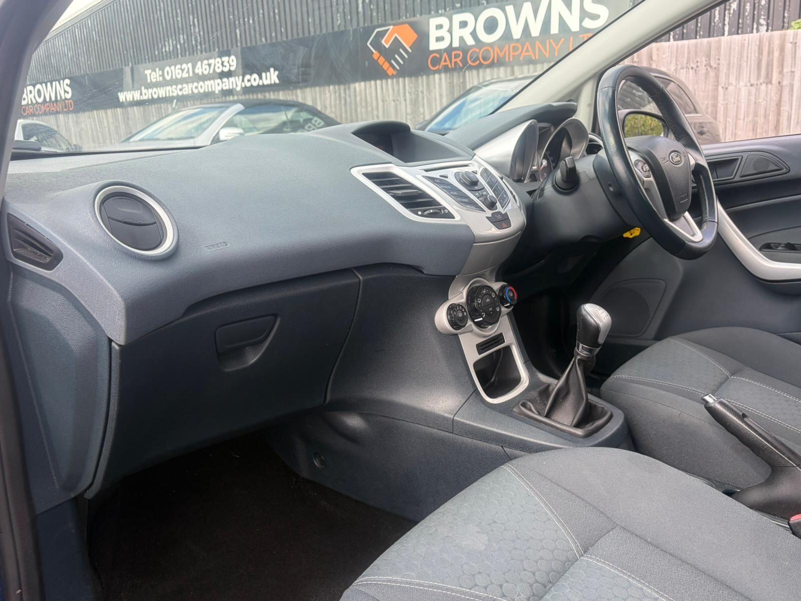 Ford Fiesta view 21