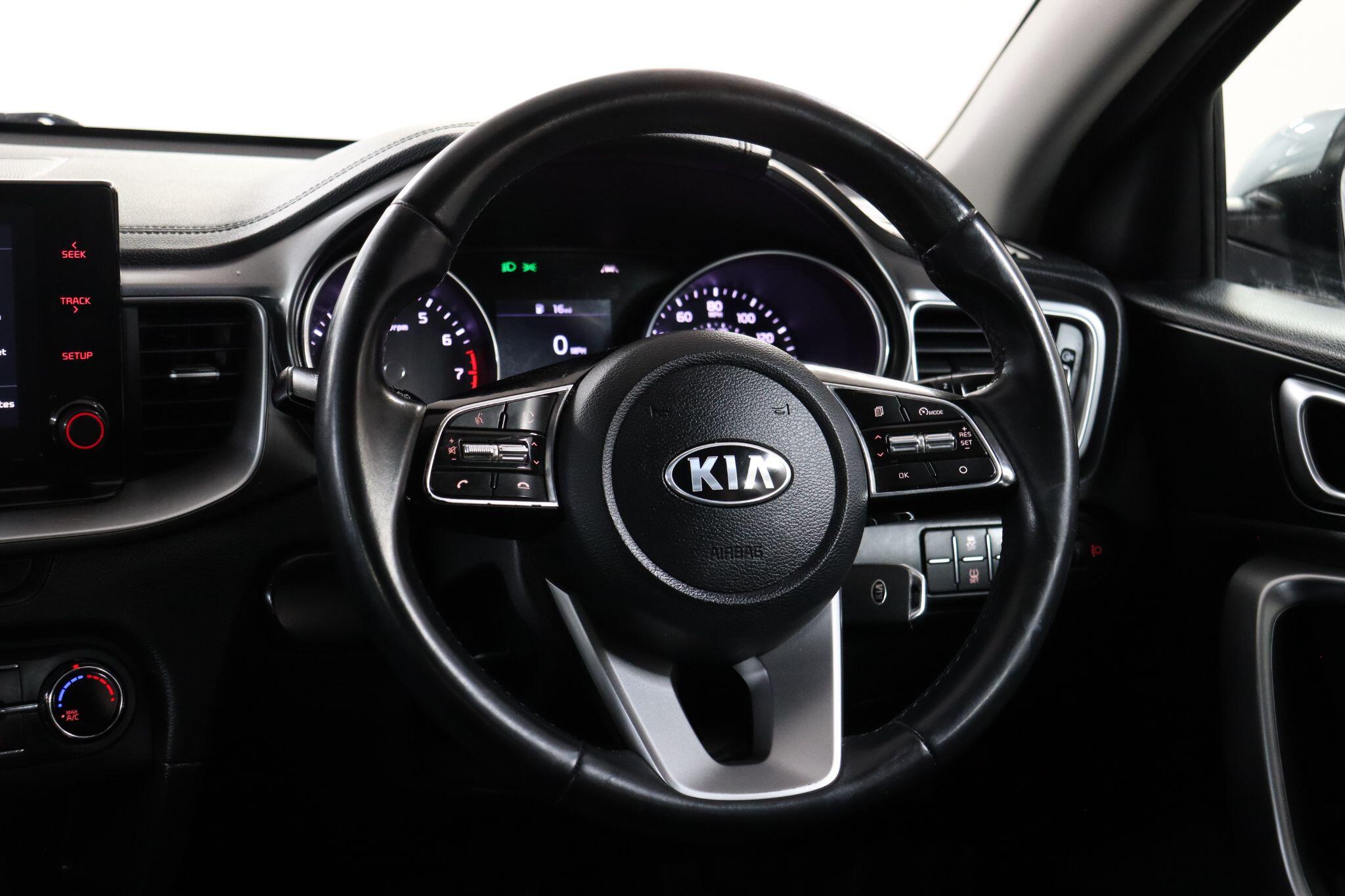 Kia XCeed view 45