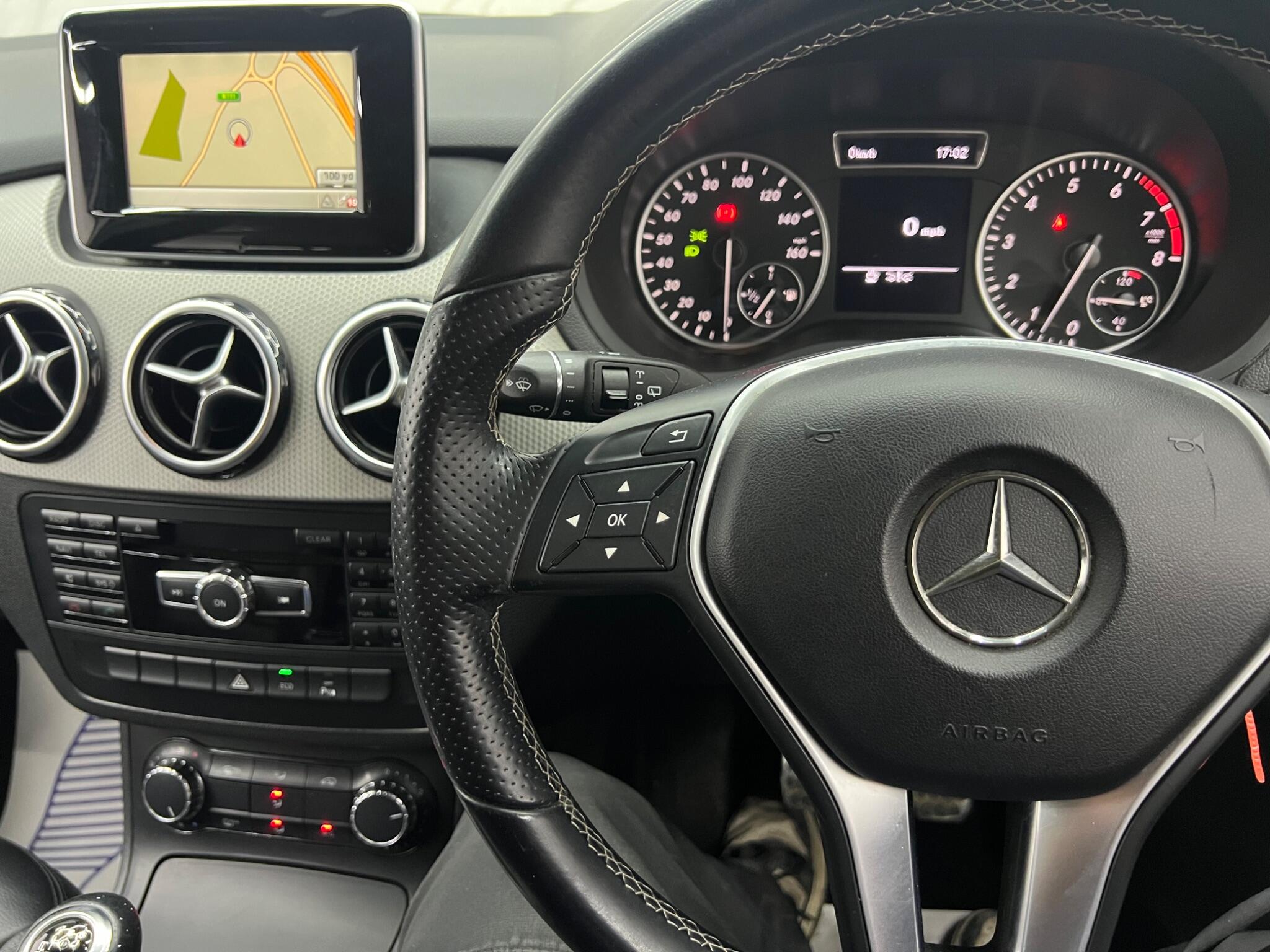 Mercedes-Benz B Class view 9