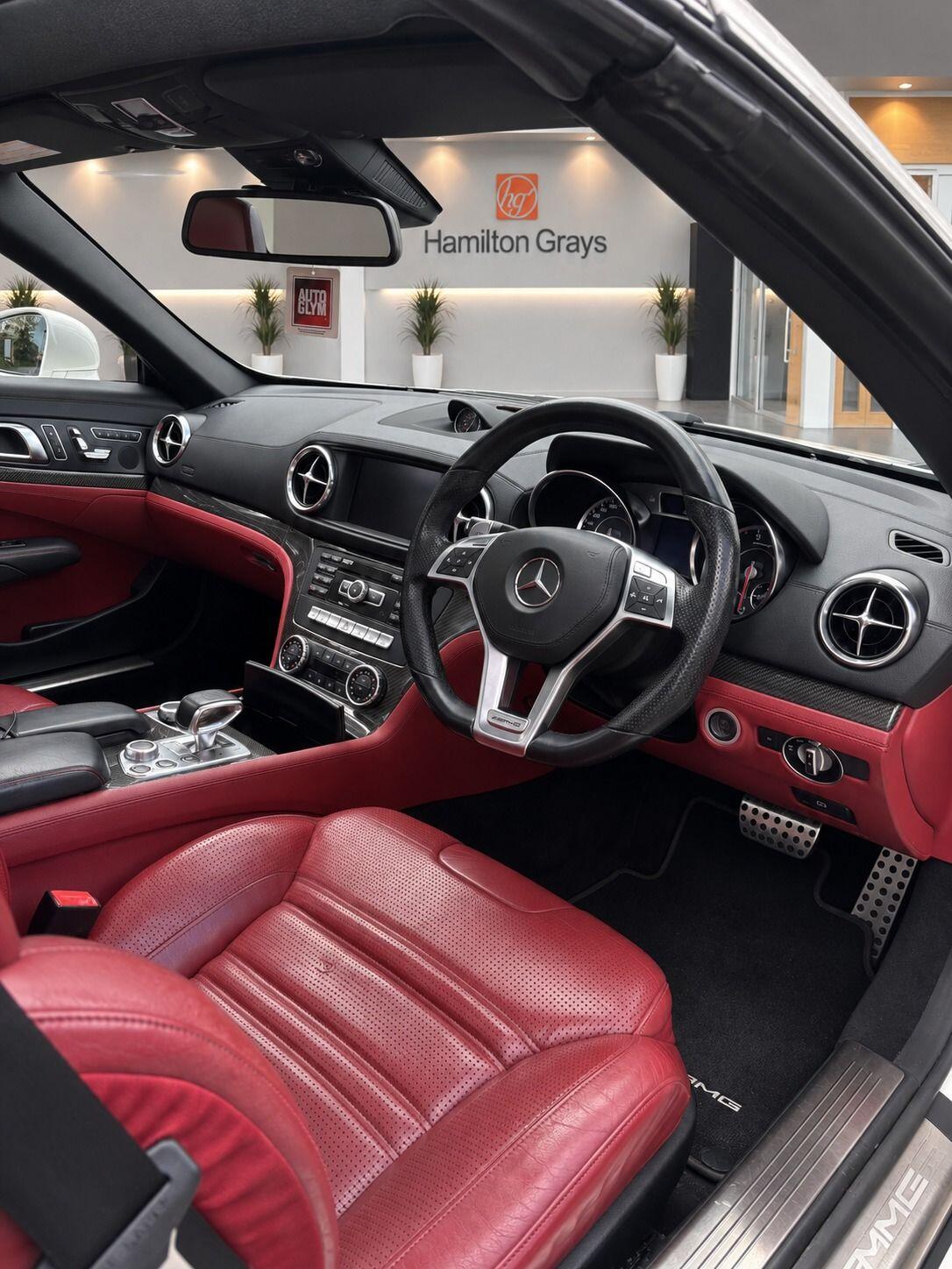 Mercedes-Benz SL view 4