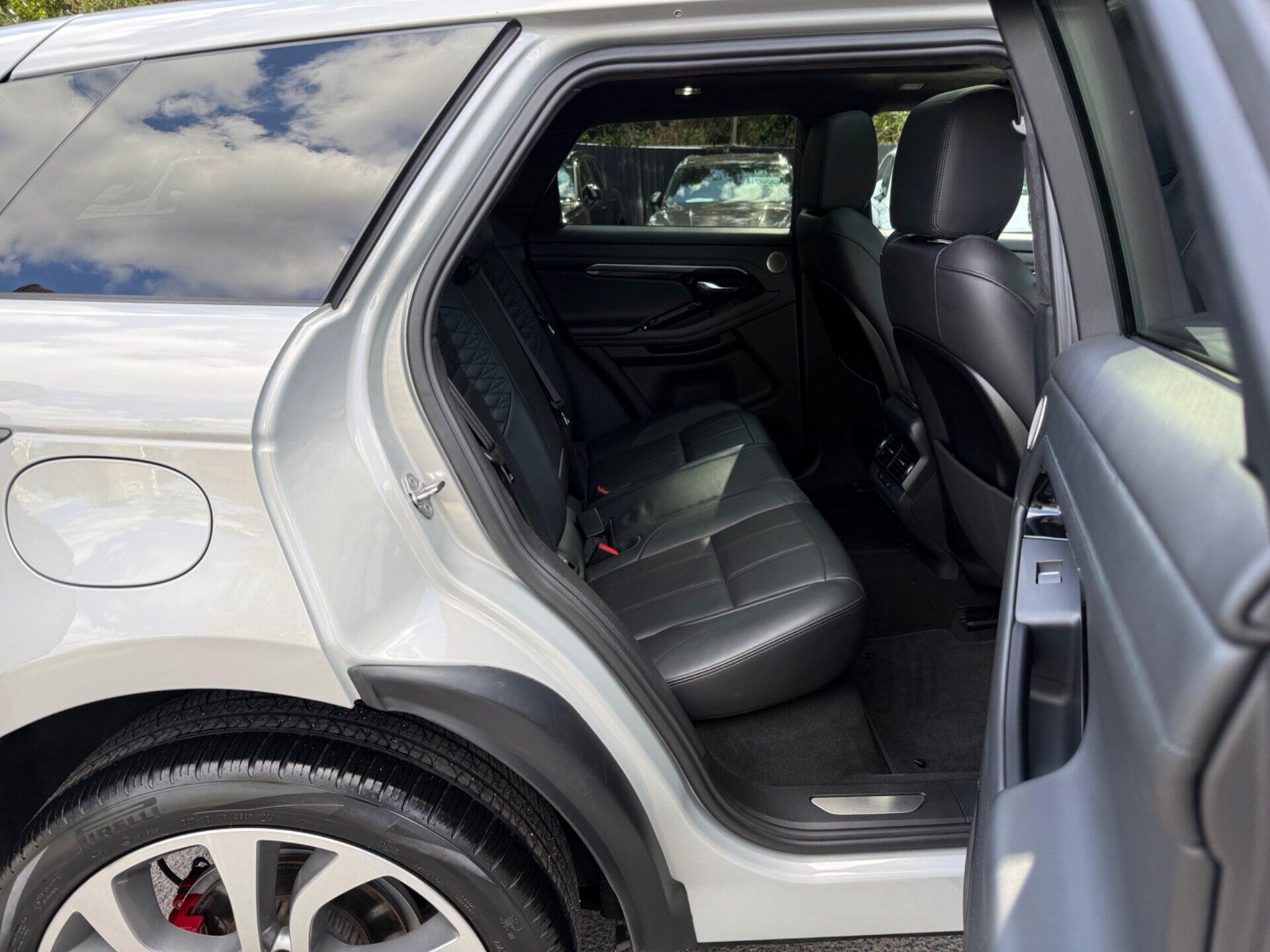 Land Rover Range Rover Evoque view 30