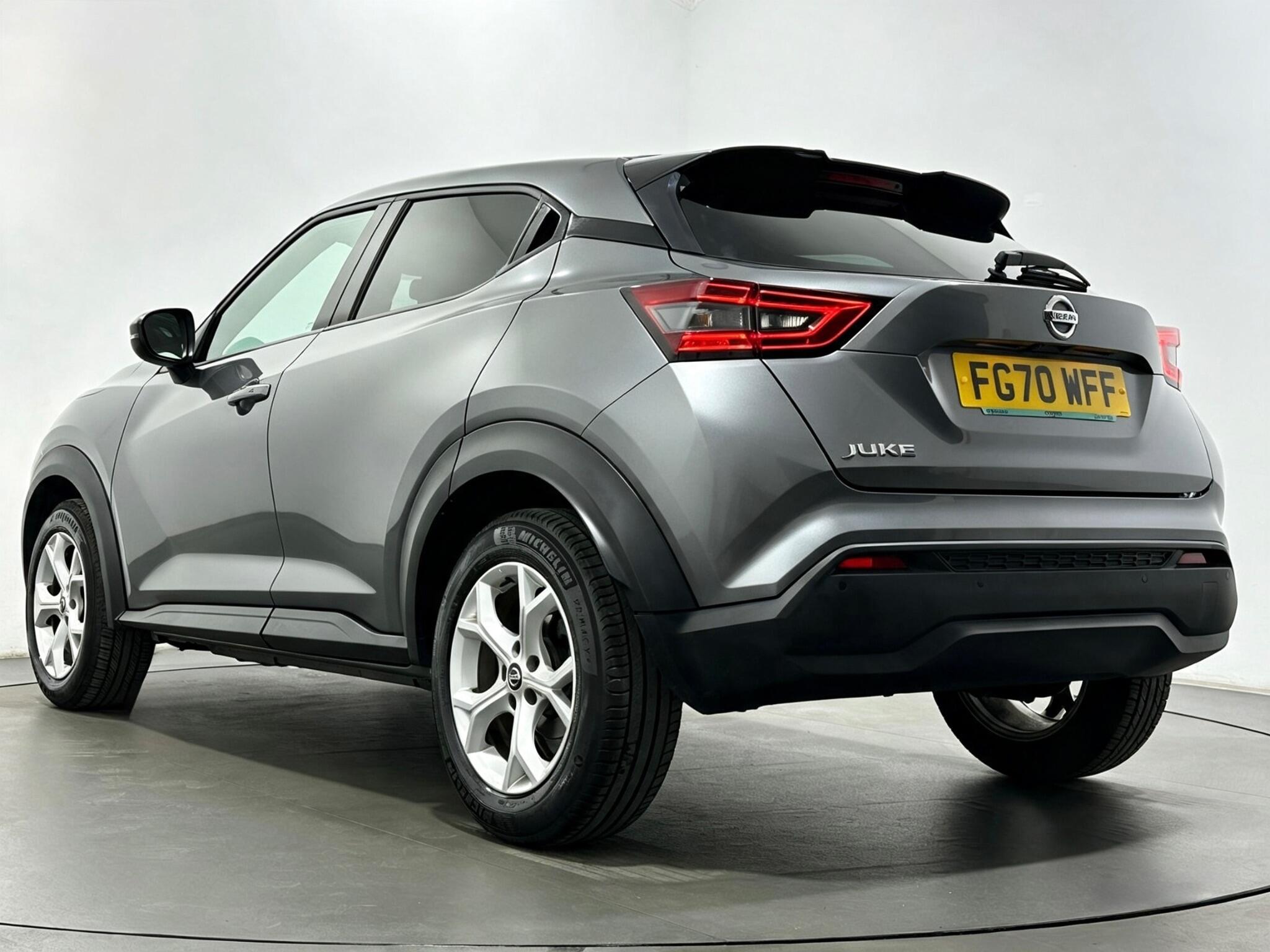 Nissan Juke view 45