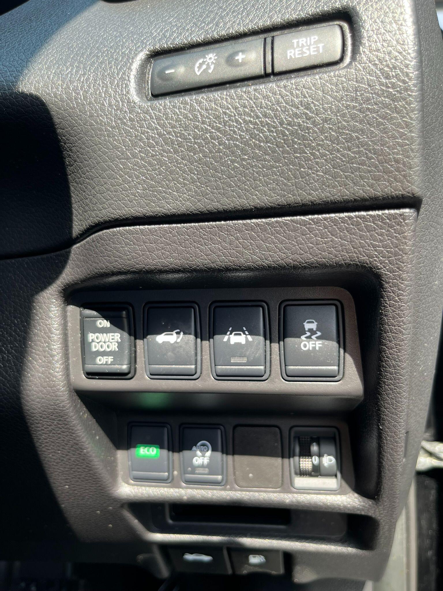 Nissan X-Trail view 22