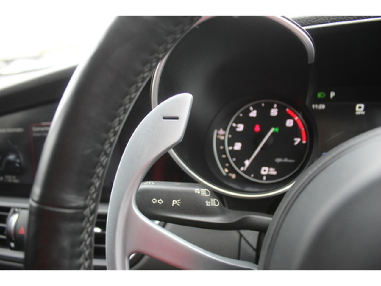 Alfa Romeo Giulia view 34