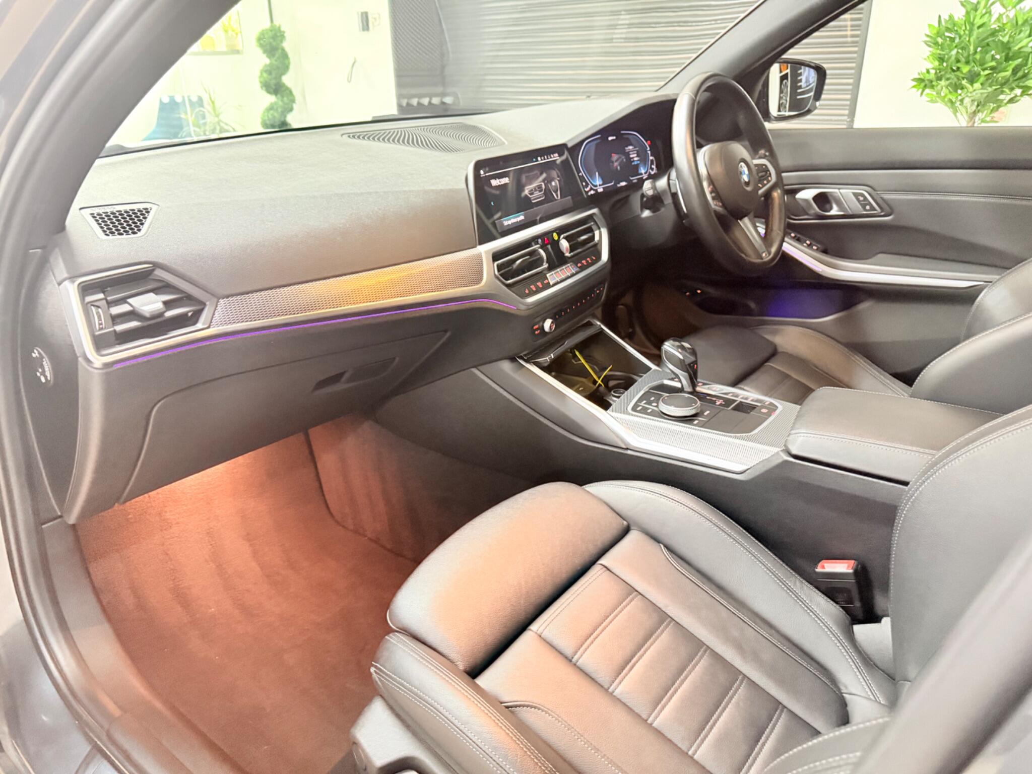 BMW 3 Series view 50