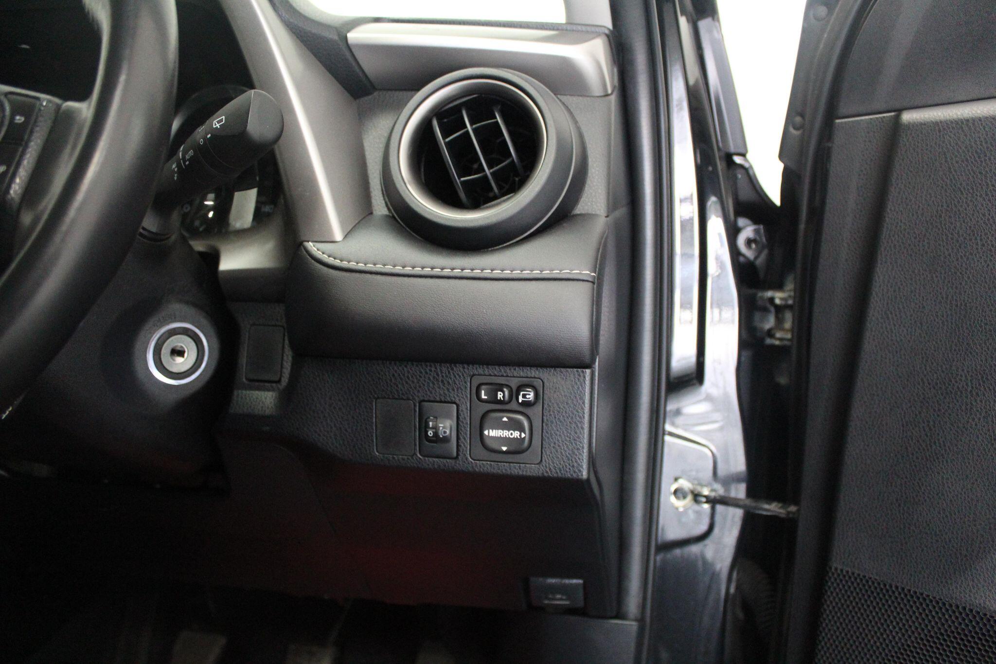 Toyota Rav4 view 46