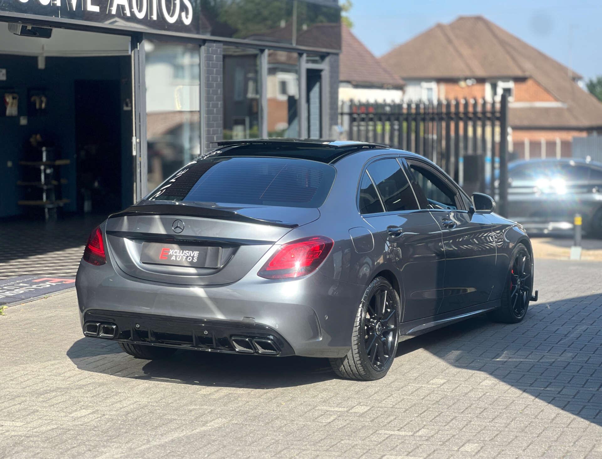 Mercedes-Benz C Class view 26