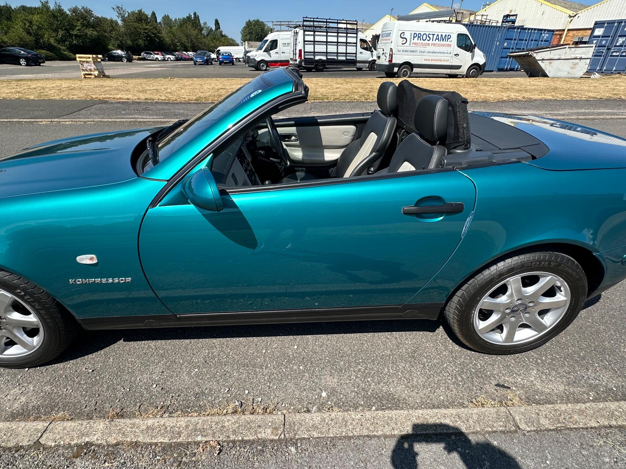 Mercedes-Benz SLK view 18
