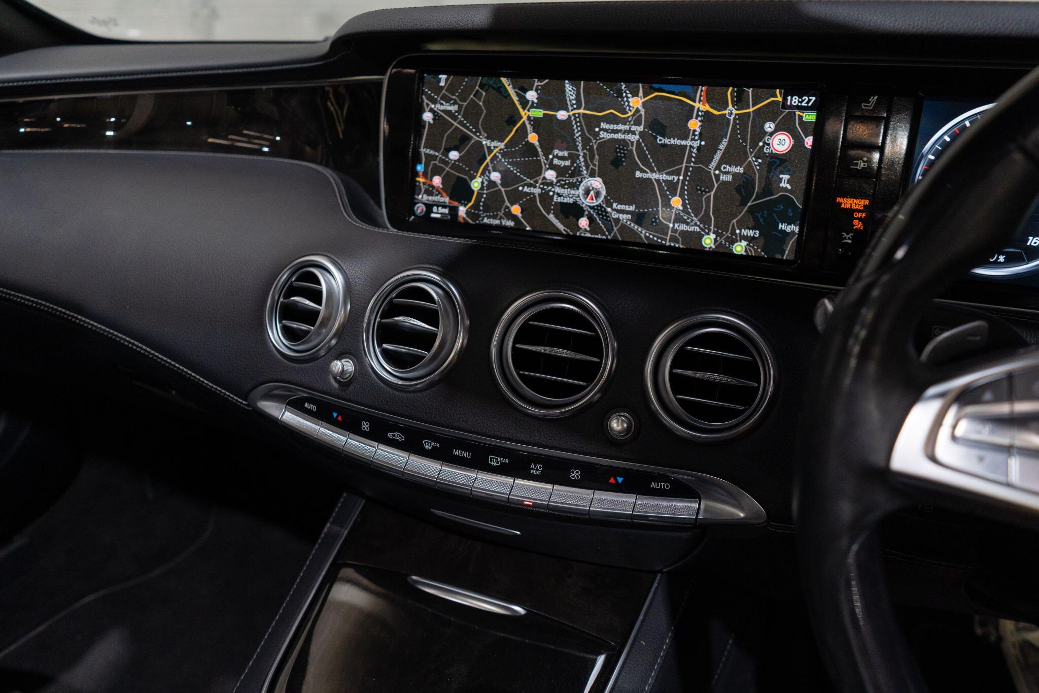 Mercedes-Benz S-Class view 17