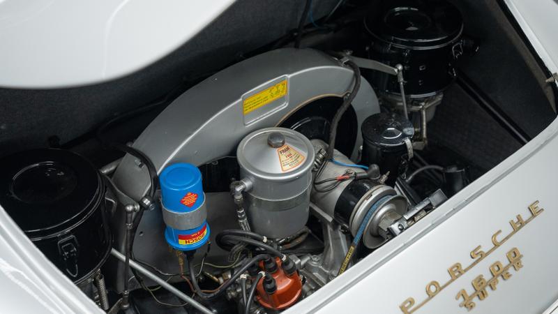 Porsche 356 view 28