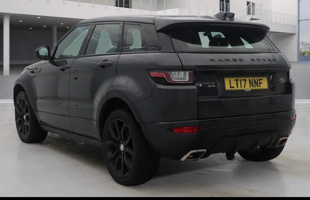 2017 Land Rover Range Rover Evoque 2.0 TD4 HSE Dynamic Auto 4WD Euro 6 (s/s) 5dr • 82,500 miles image 4