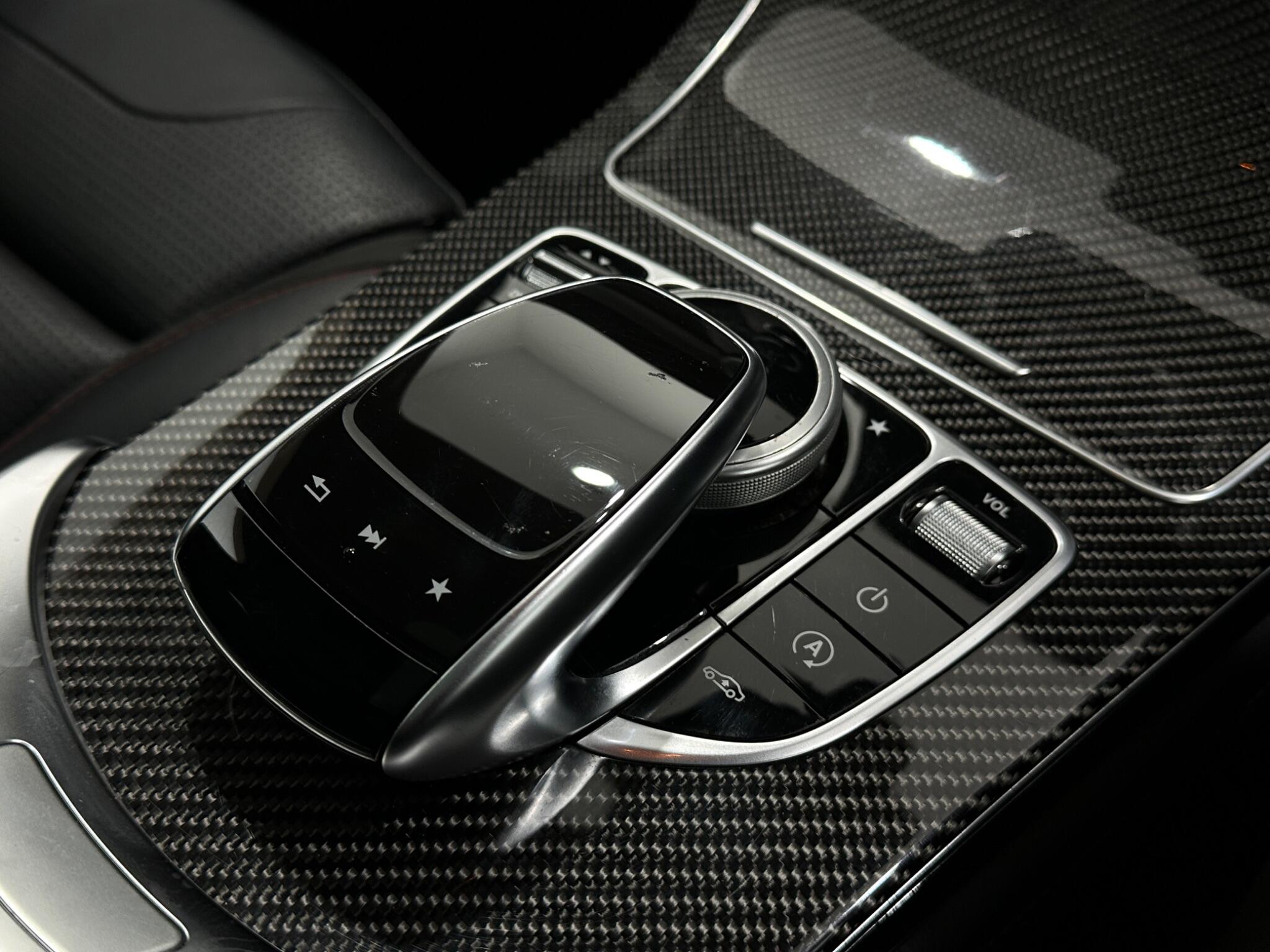 Mercedes-Benz GLC view 22