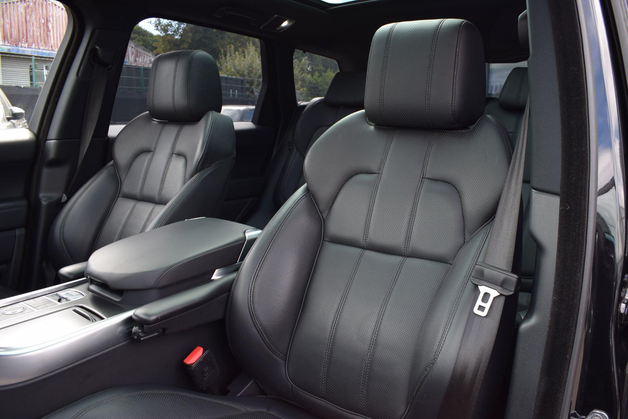 Land Rover Range Rover Sport view 8