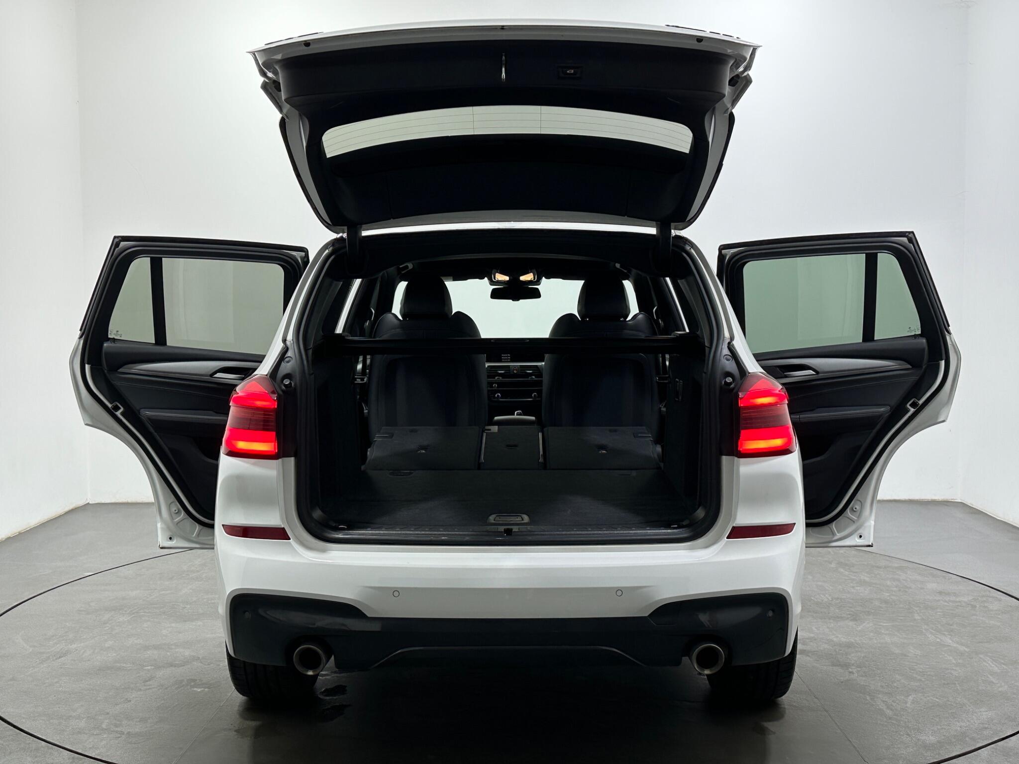 BMW X3 view 44