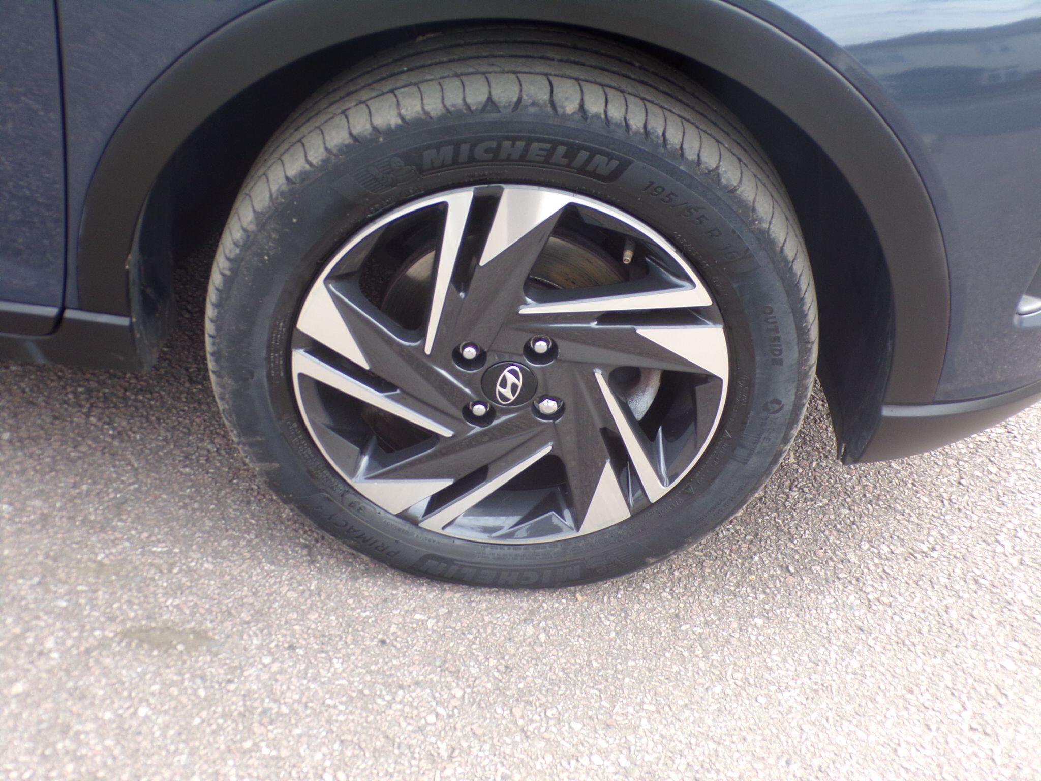 Hyundai Bayon view 11