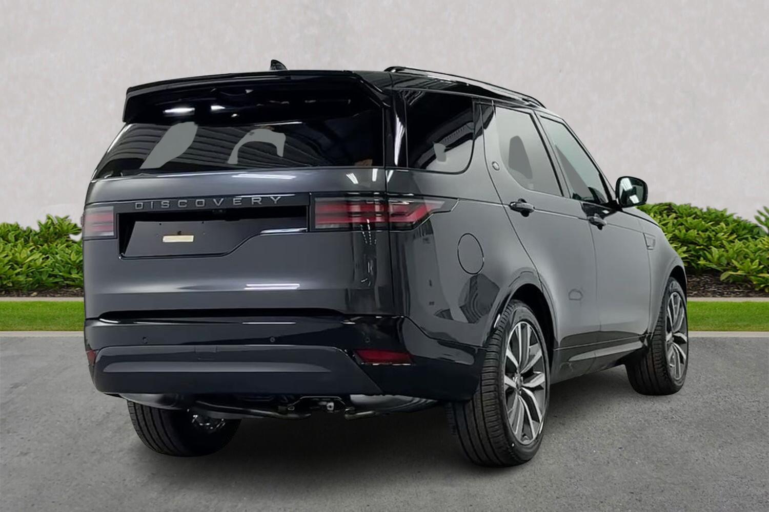 Land Rover Discovery view 18