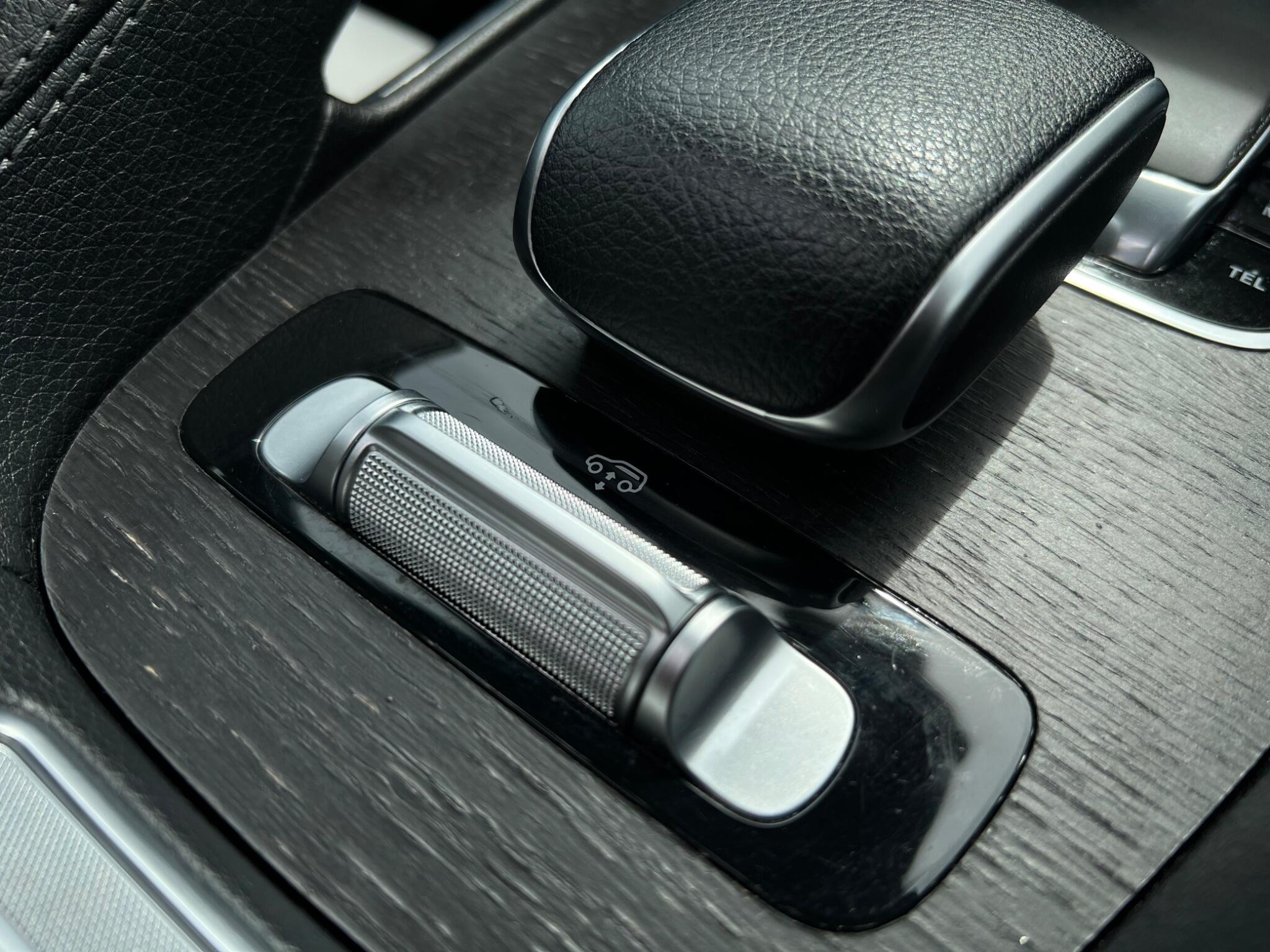 Mercedes-Benz GLE view 75