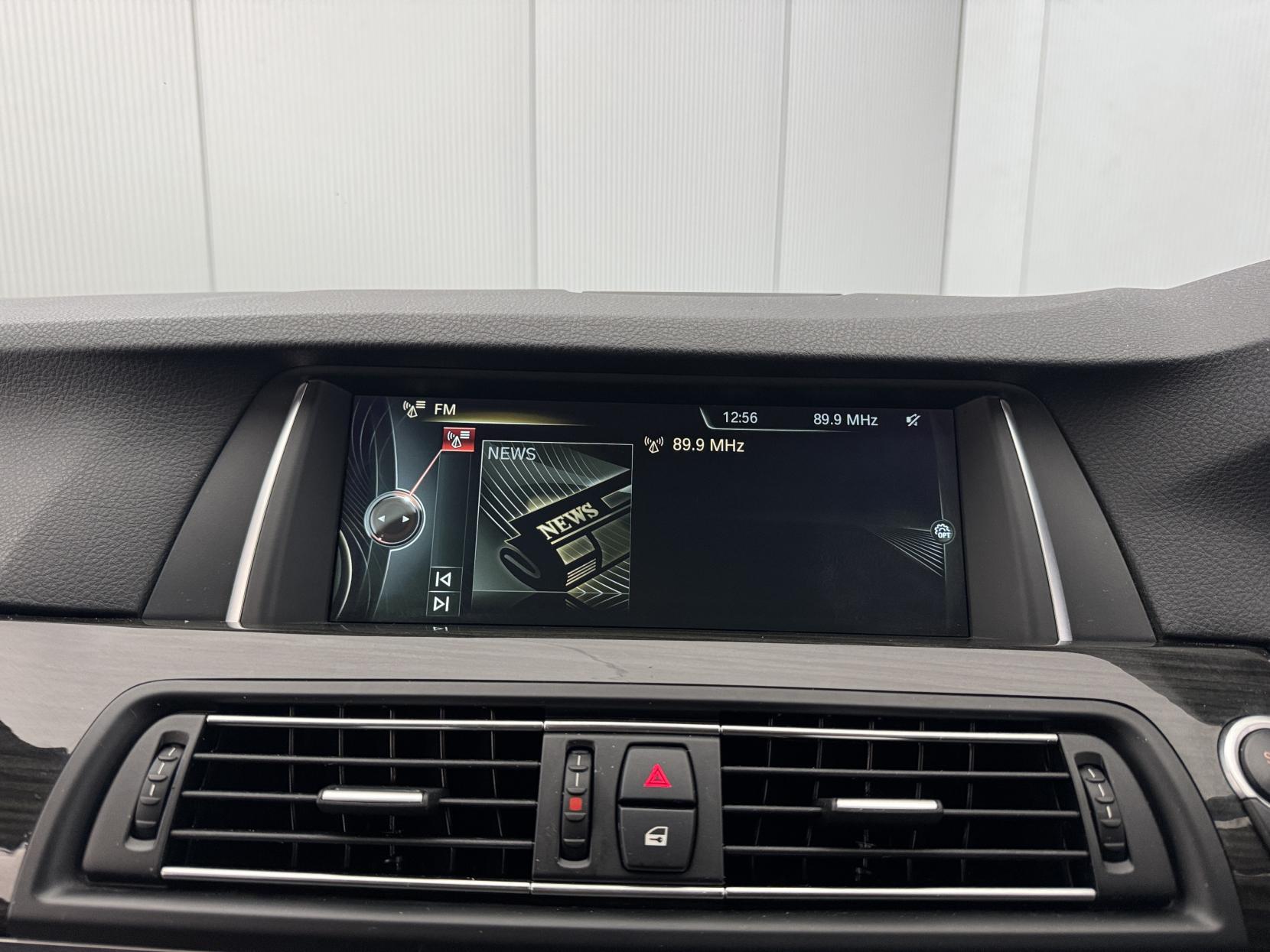 BMW 5 Series view 57