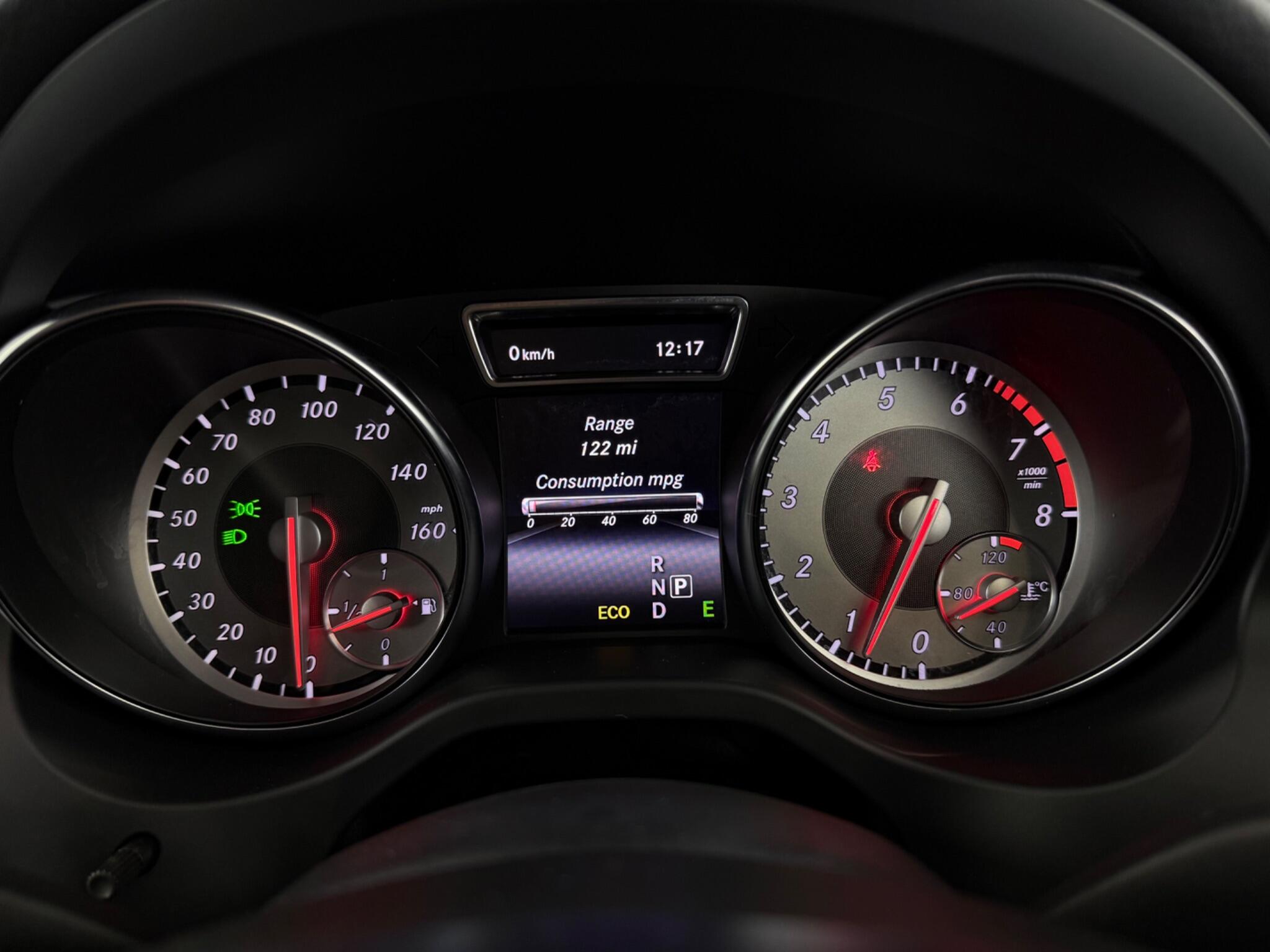 Mercedes-Benz CLA view 17