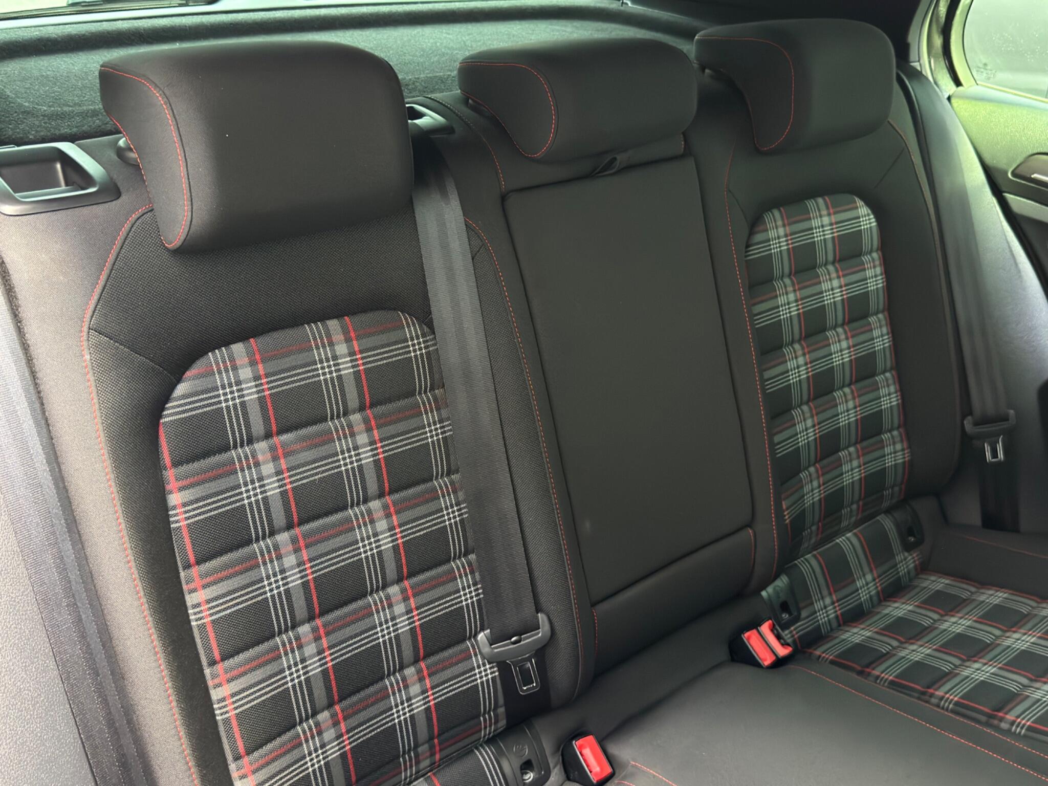 Volkswagen Golf view 38