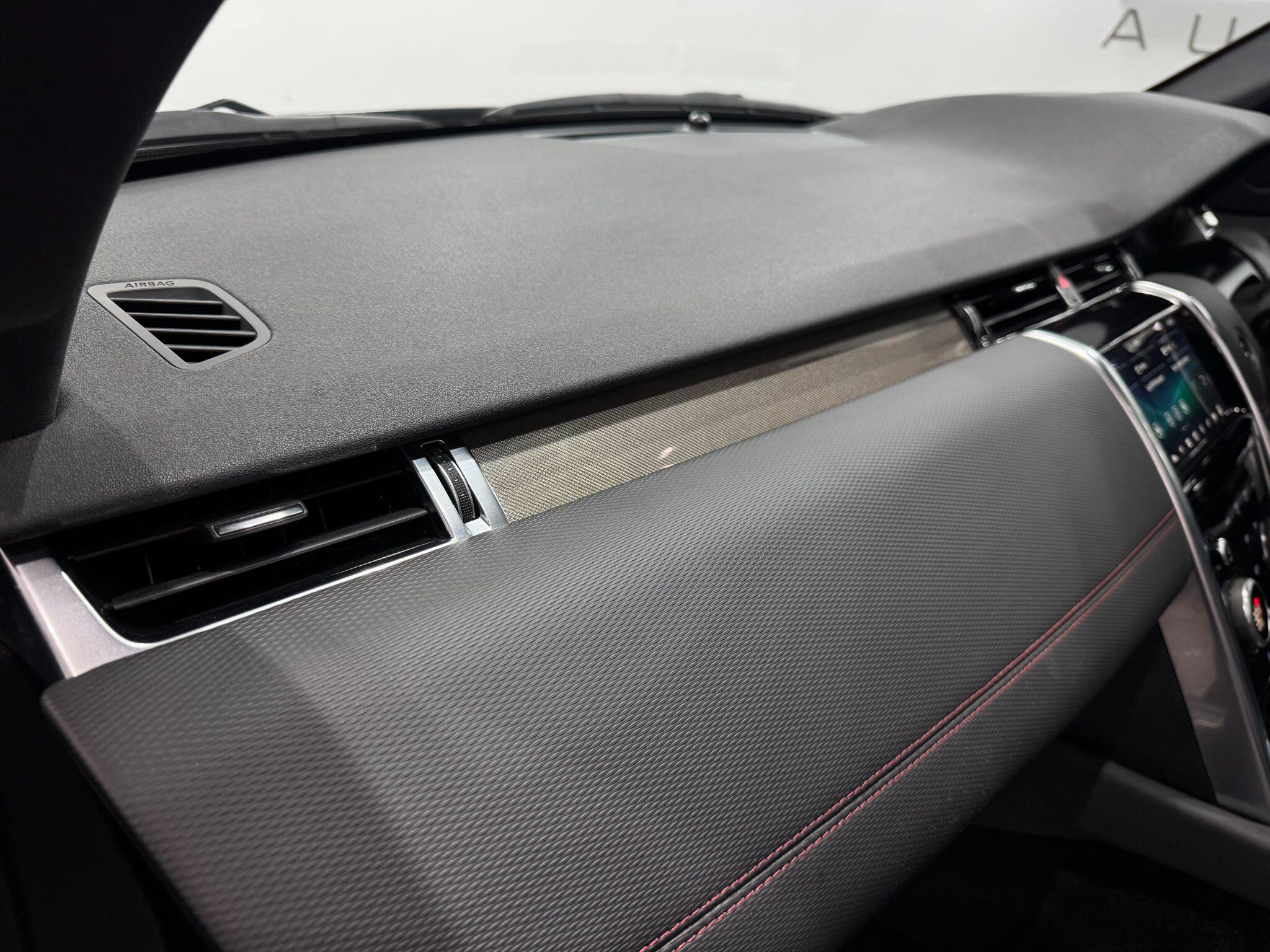 Land Rover Discovery Sport view 55