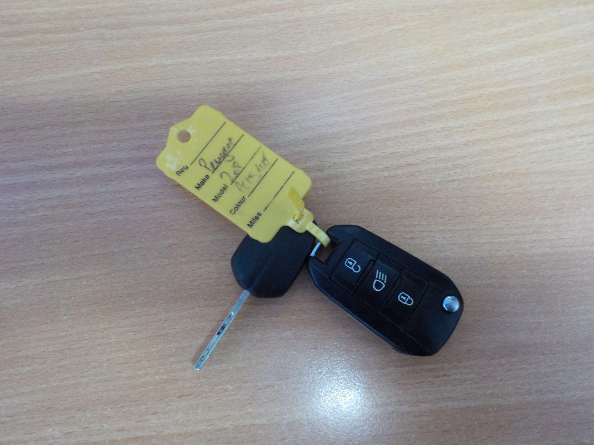 Peugeot 208 1.2 VTi PureTech Style Euro 6 5dr
