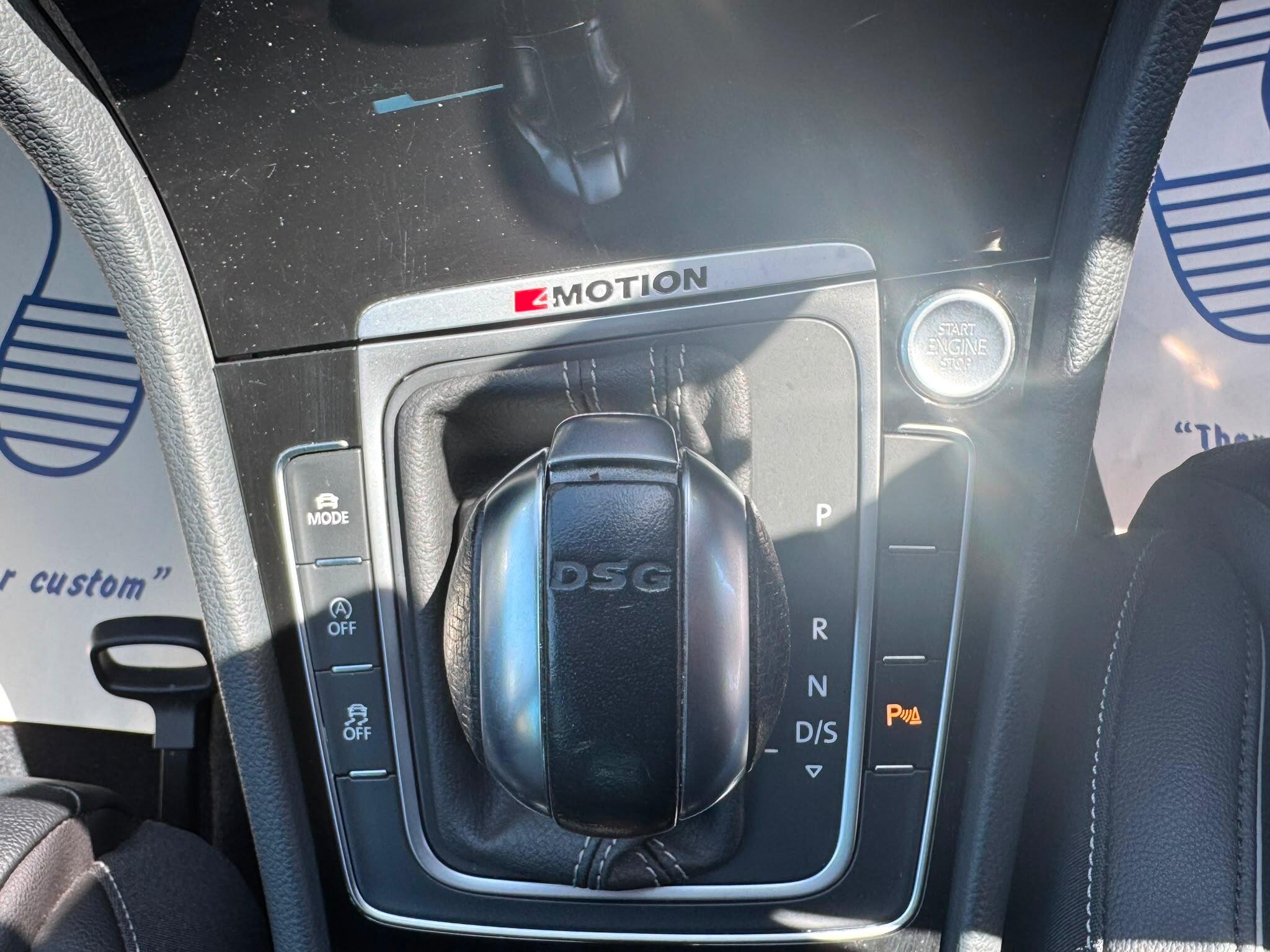 Volkswagen Golf view 21