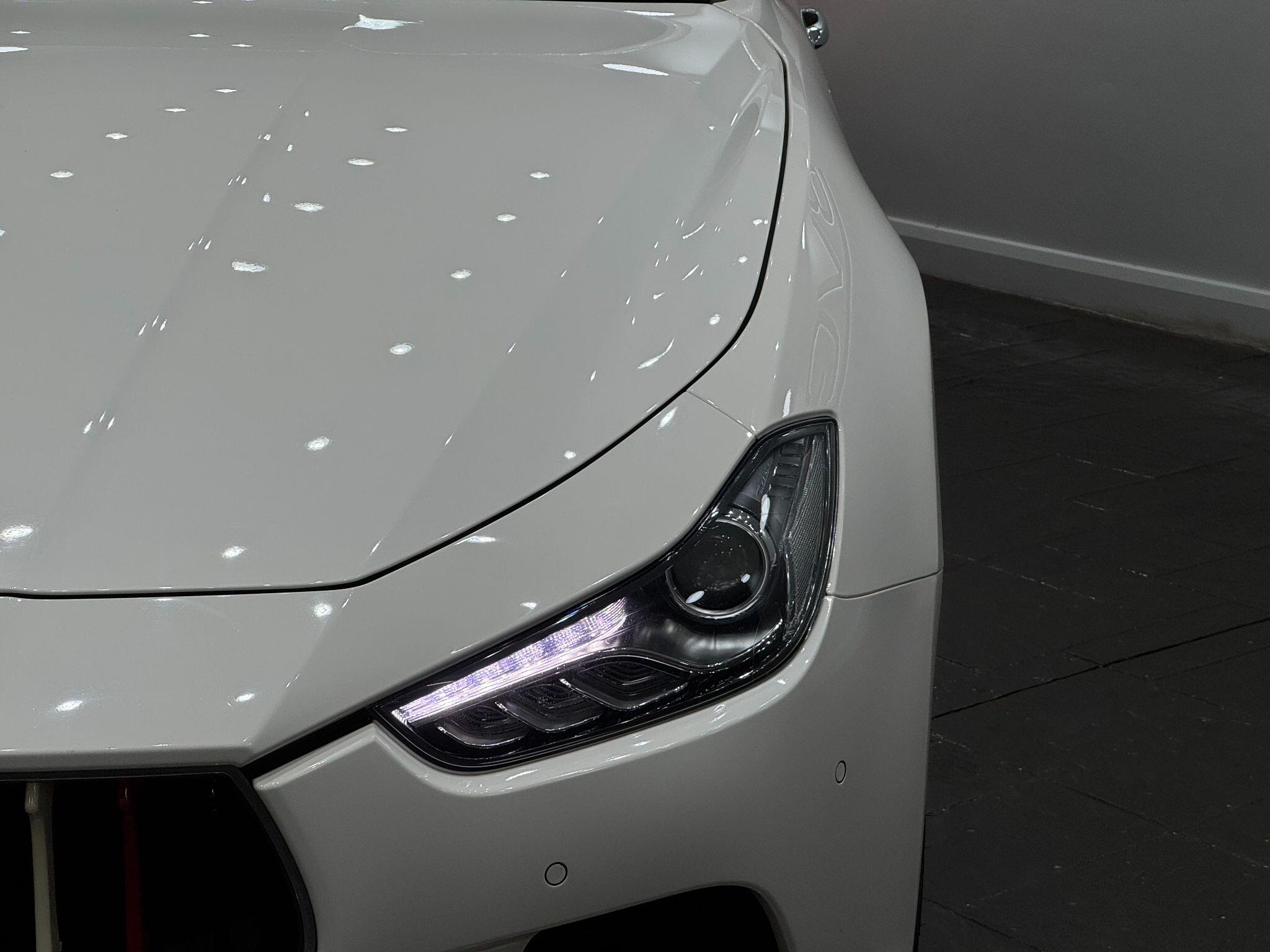 Maserati Ghibli view 9