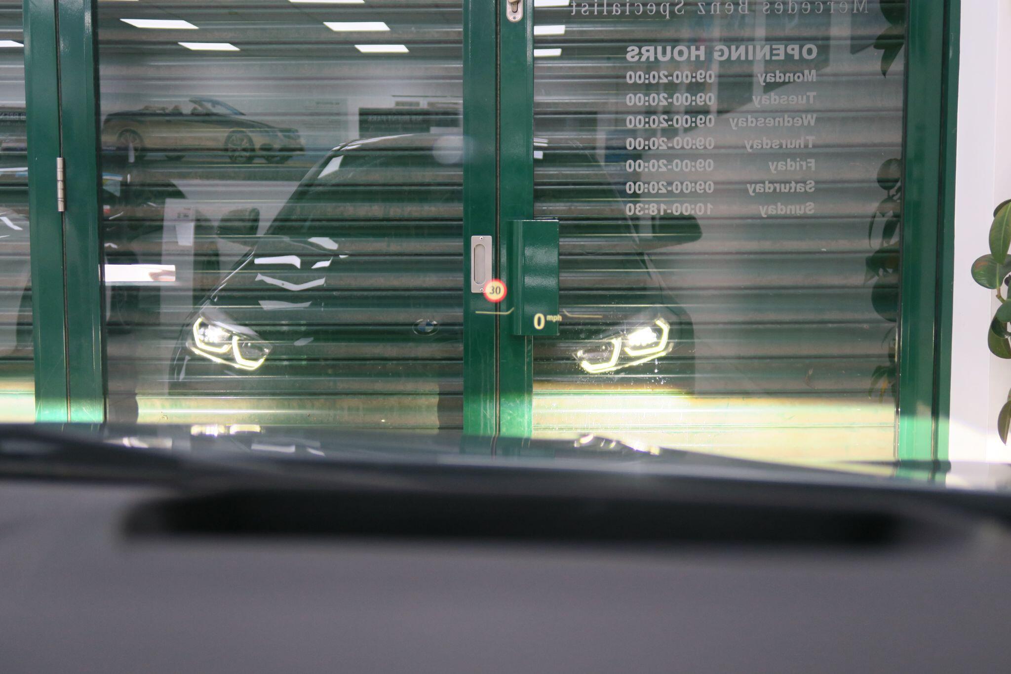 BMW 1 Series view 18