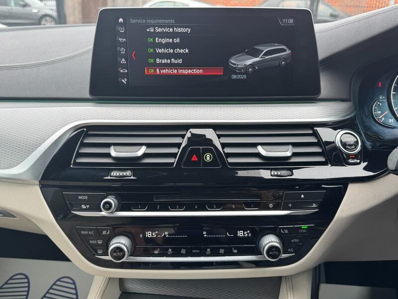 2017 BMW 5 Series image 42