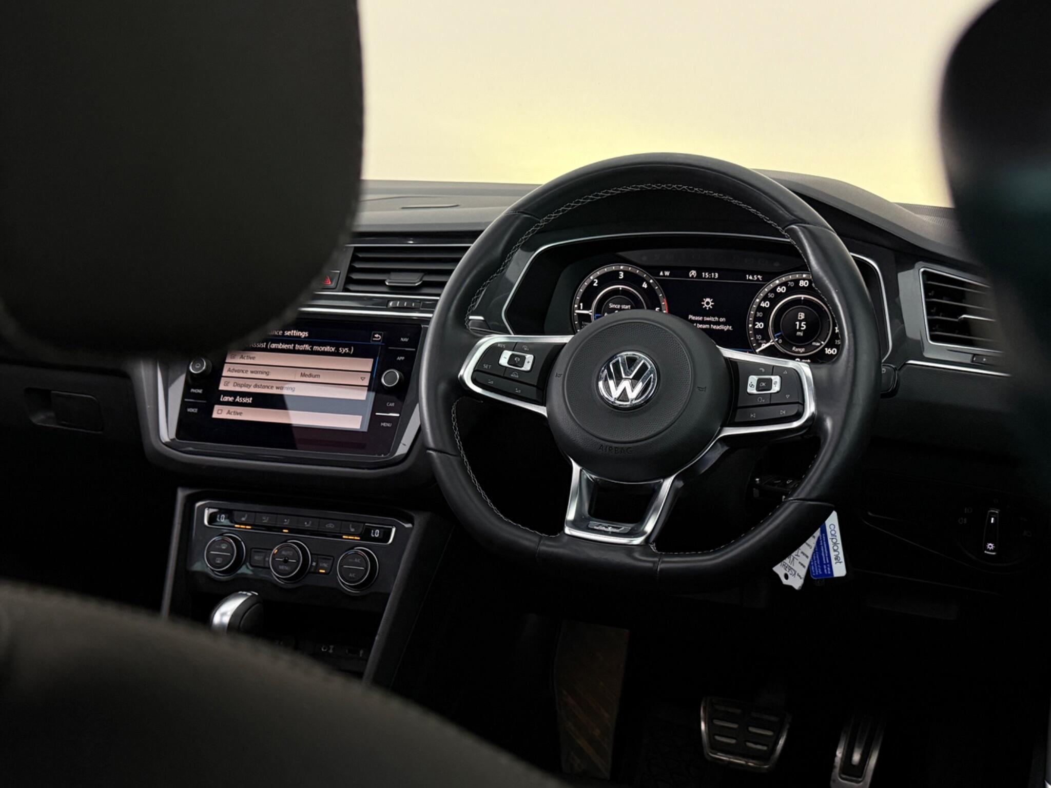 Volkswagen Tiguan view 14