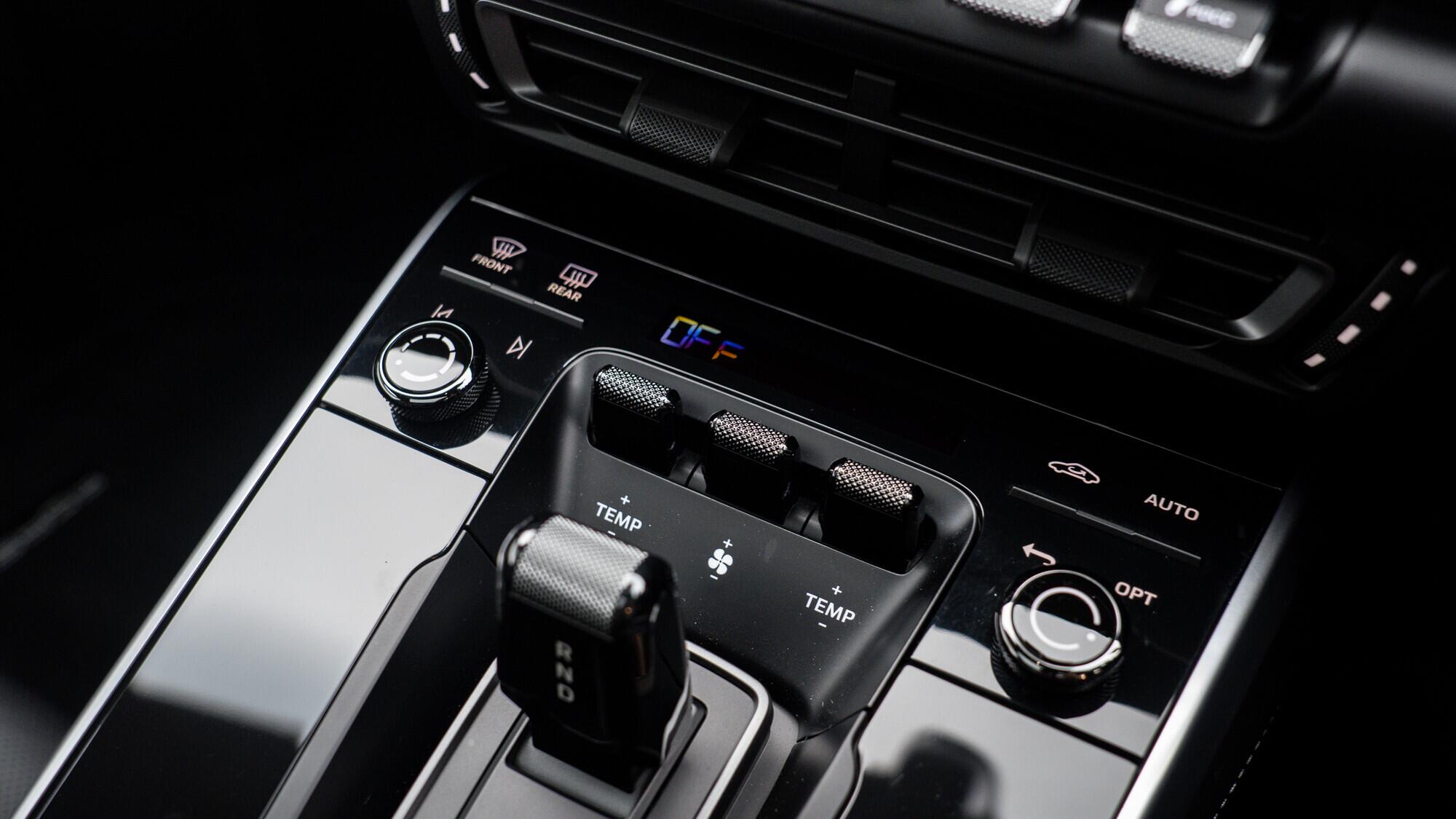 Porsche 911 view 38