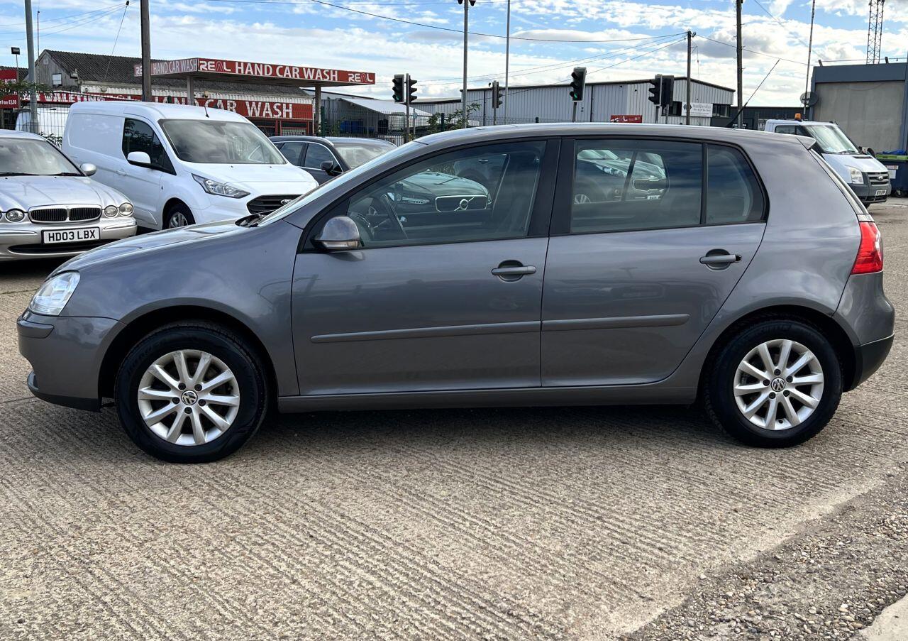 Volkswagen Golf view 8