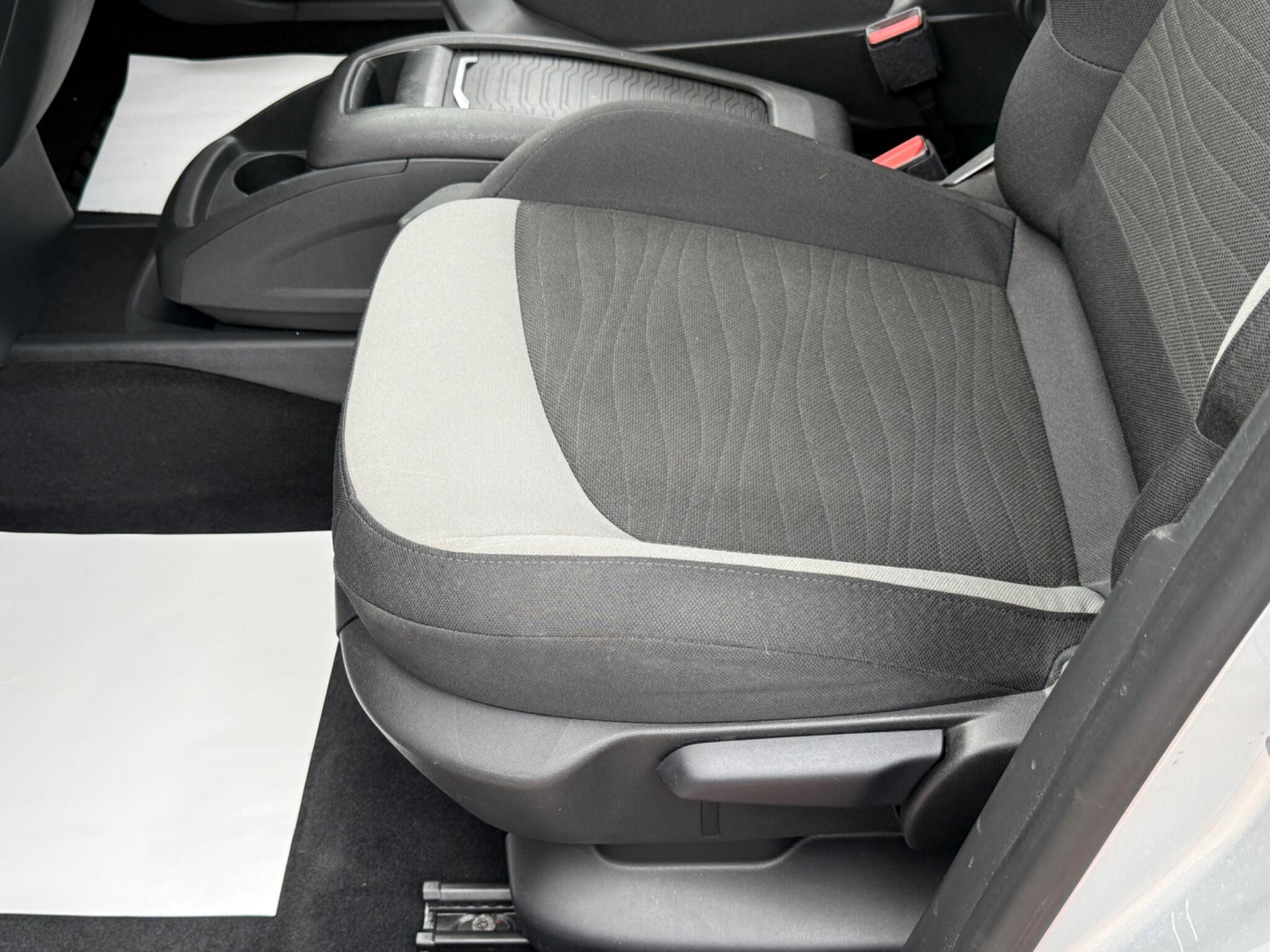 Citroen C4 Picasso - Image 45