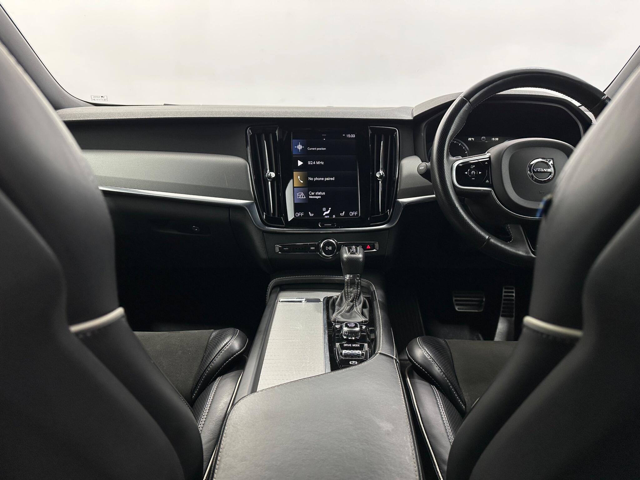 Volvo S90 view 19