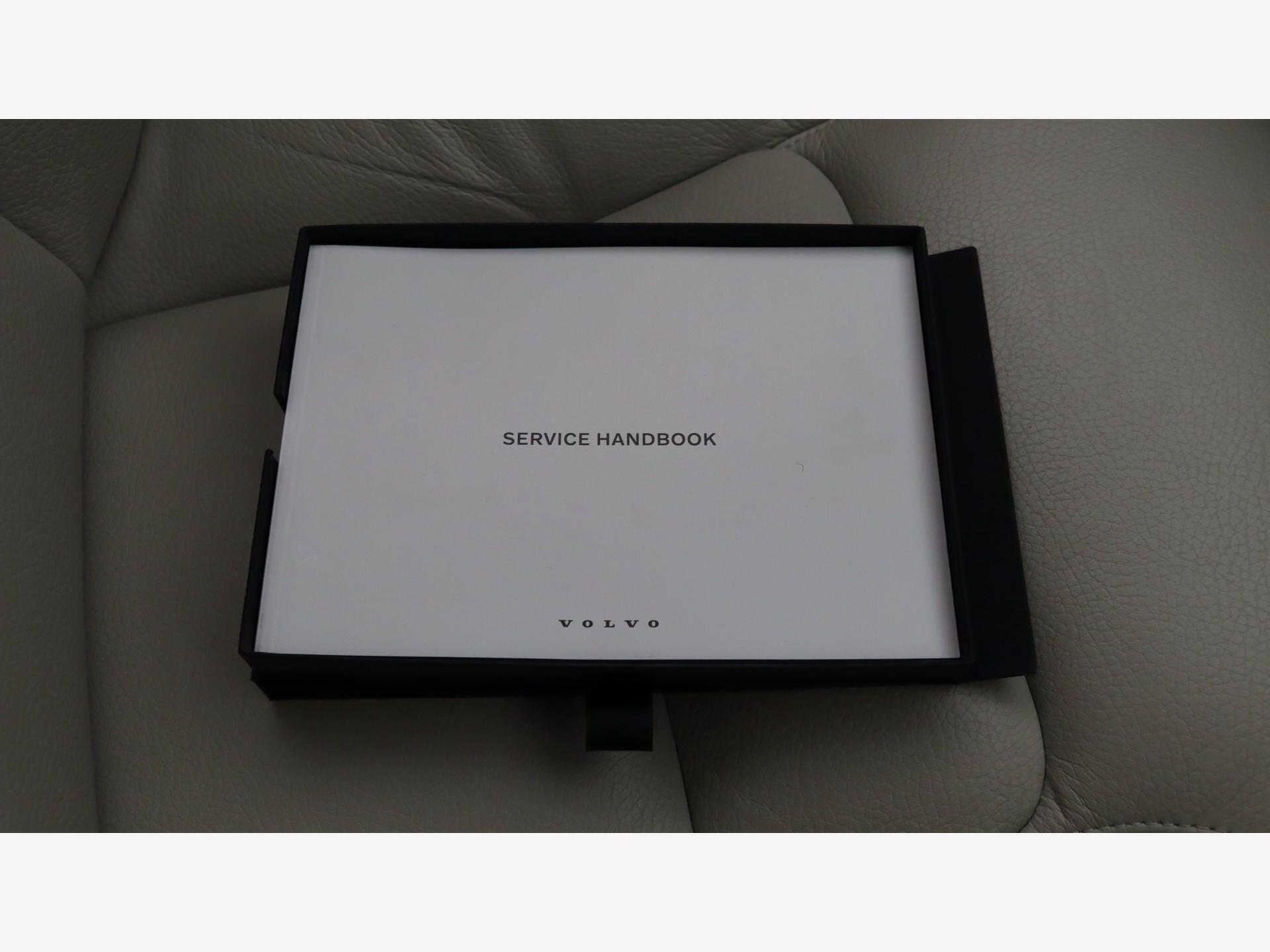 Volvo XC60 view 17