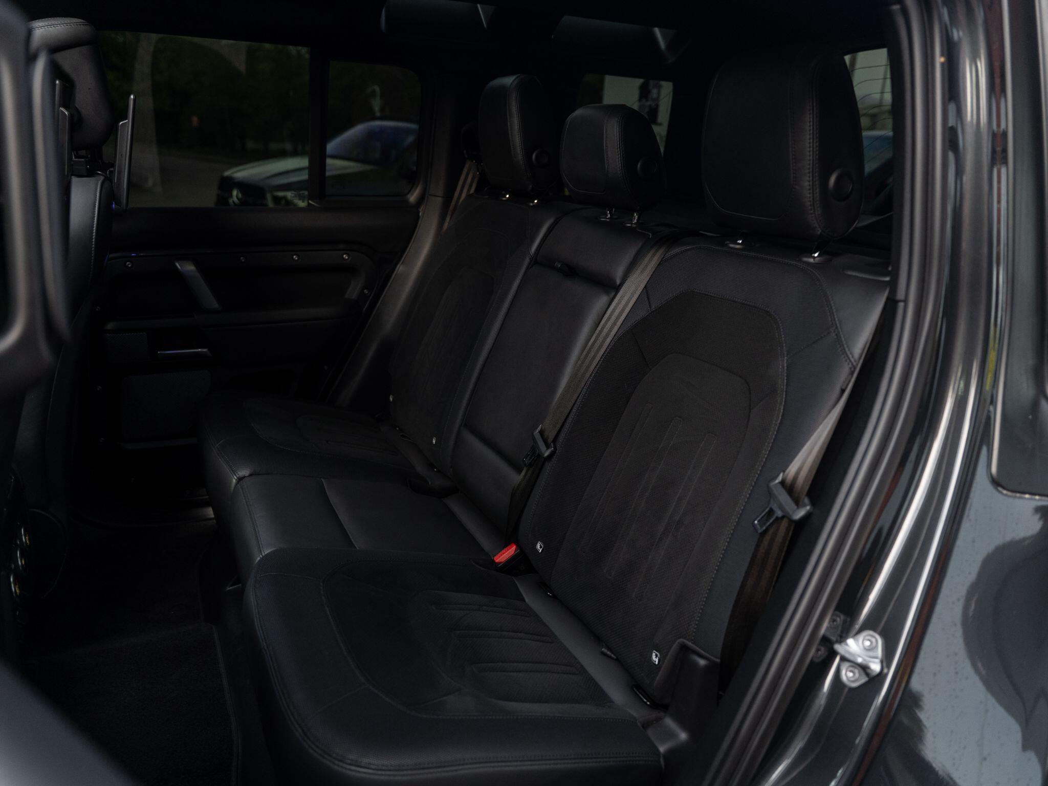 Land Rover Defender view 50