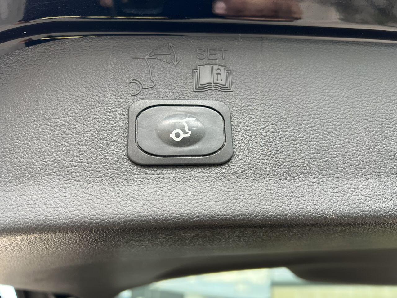 Ford Kuga view 10