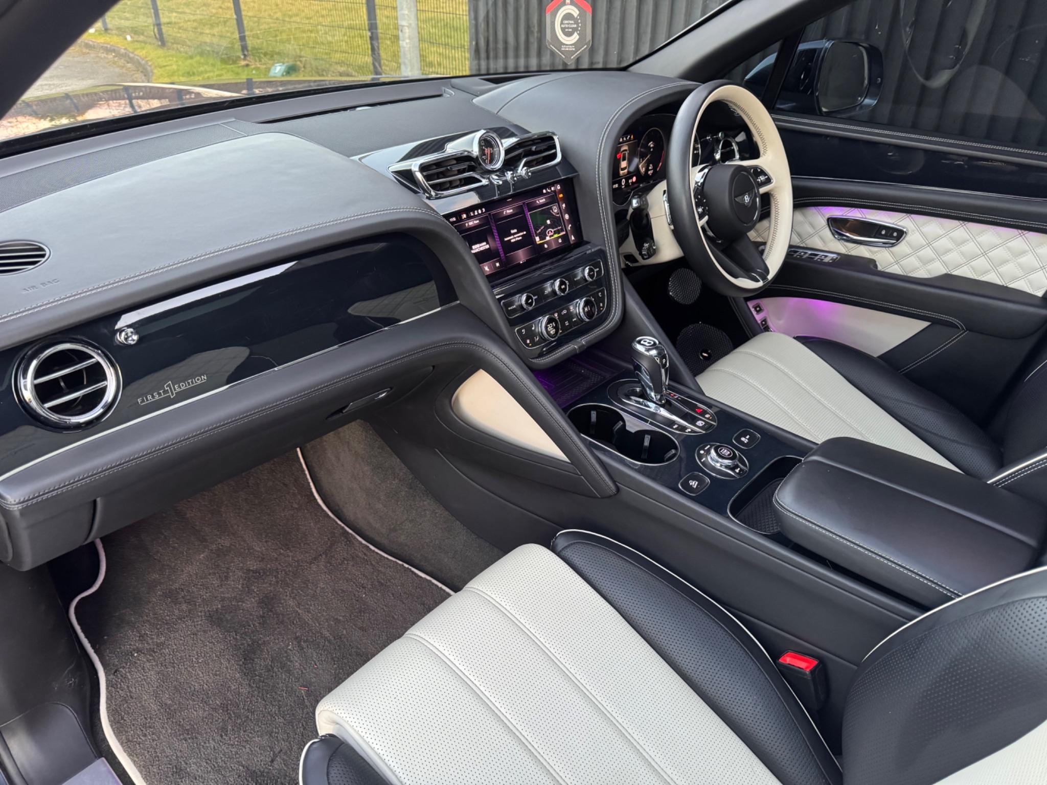 Bentley Bentayga view 24
