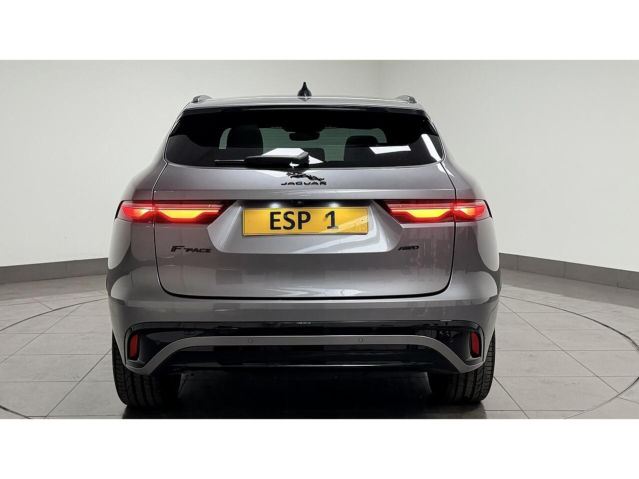 Jaguar F-Pace view 7