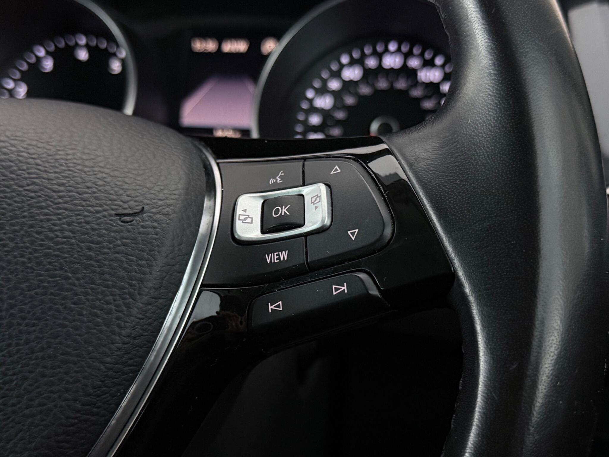 Volkswagen Tiguan view 18