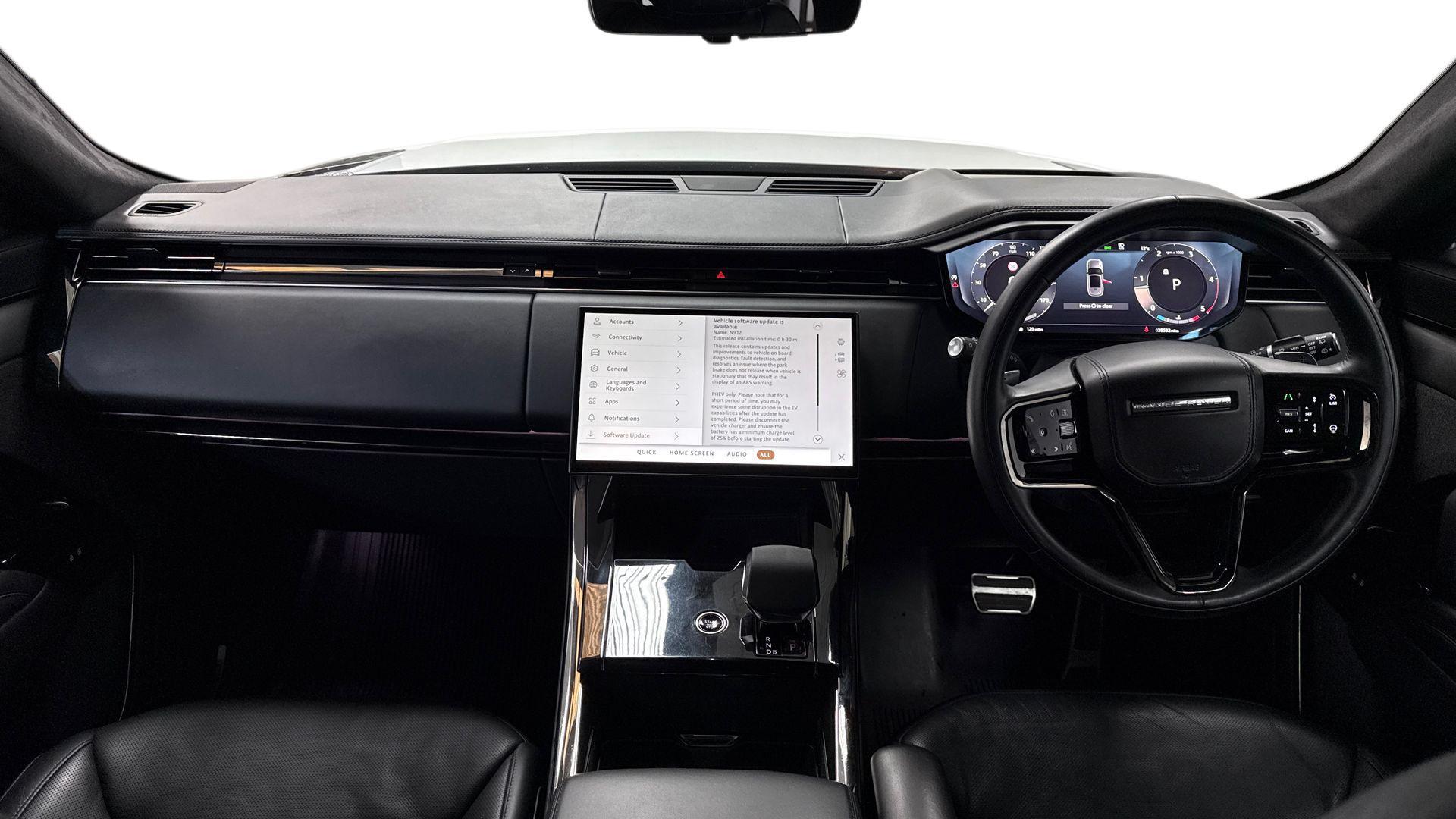 Land Rover Range Rover Sport view 9