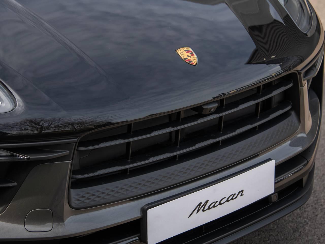 Porsche Macan view 14