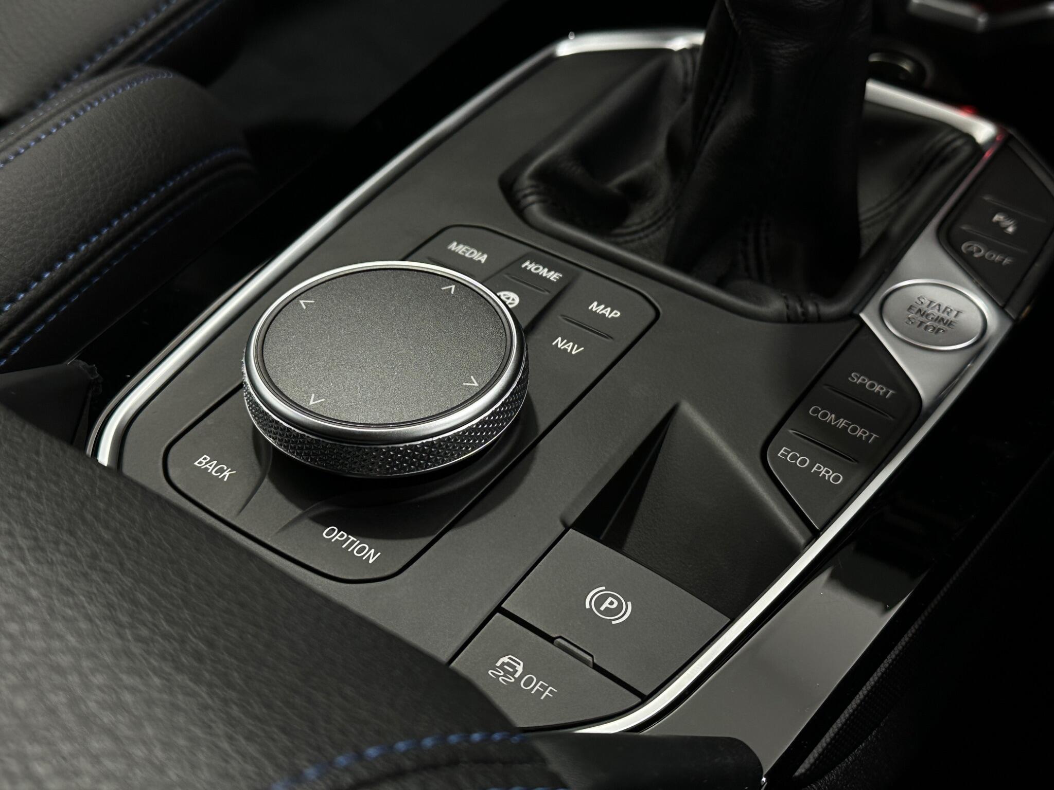 BMW 1 Series view 20