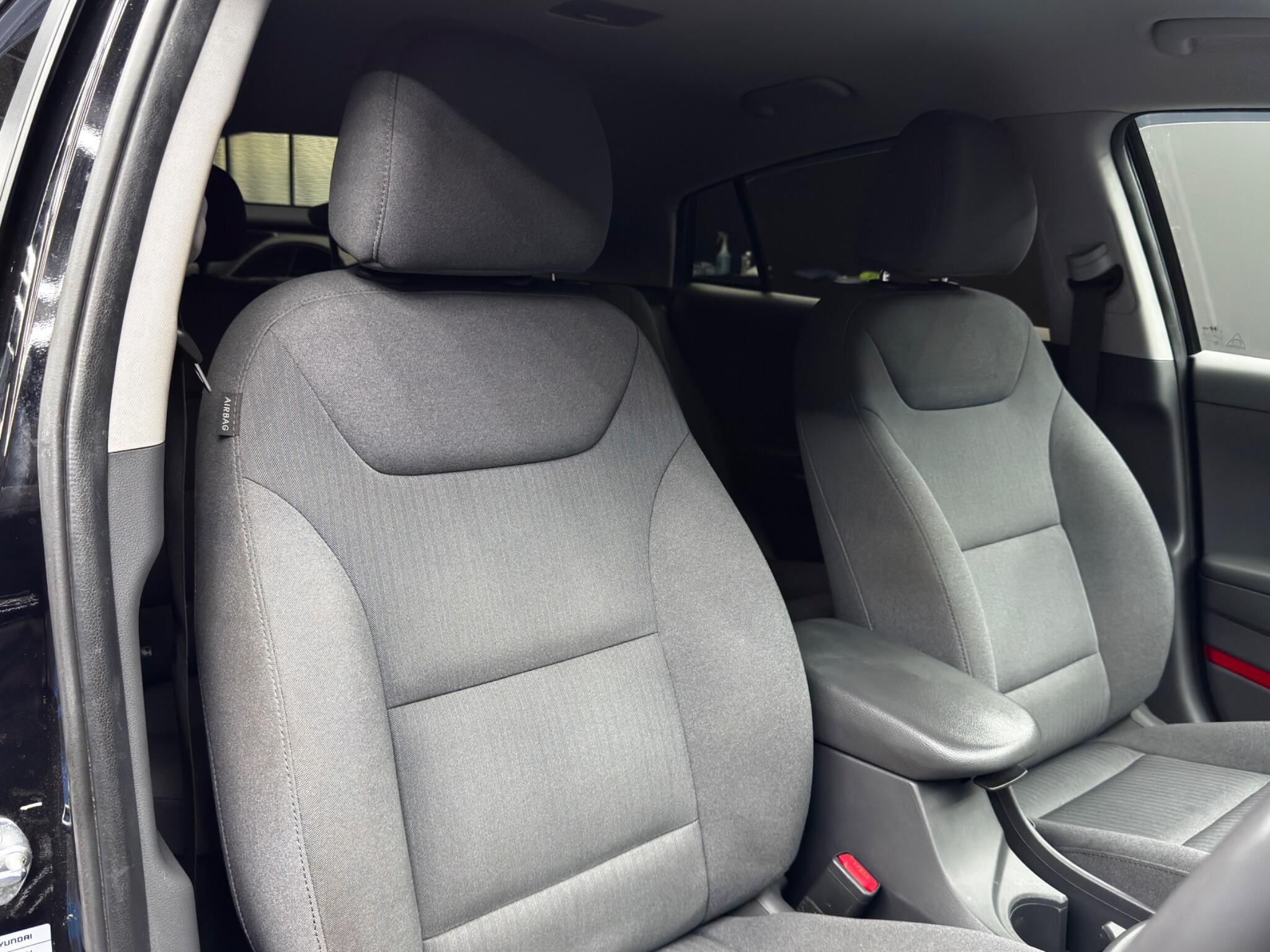 Hyundai Ioniq view 12