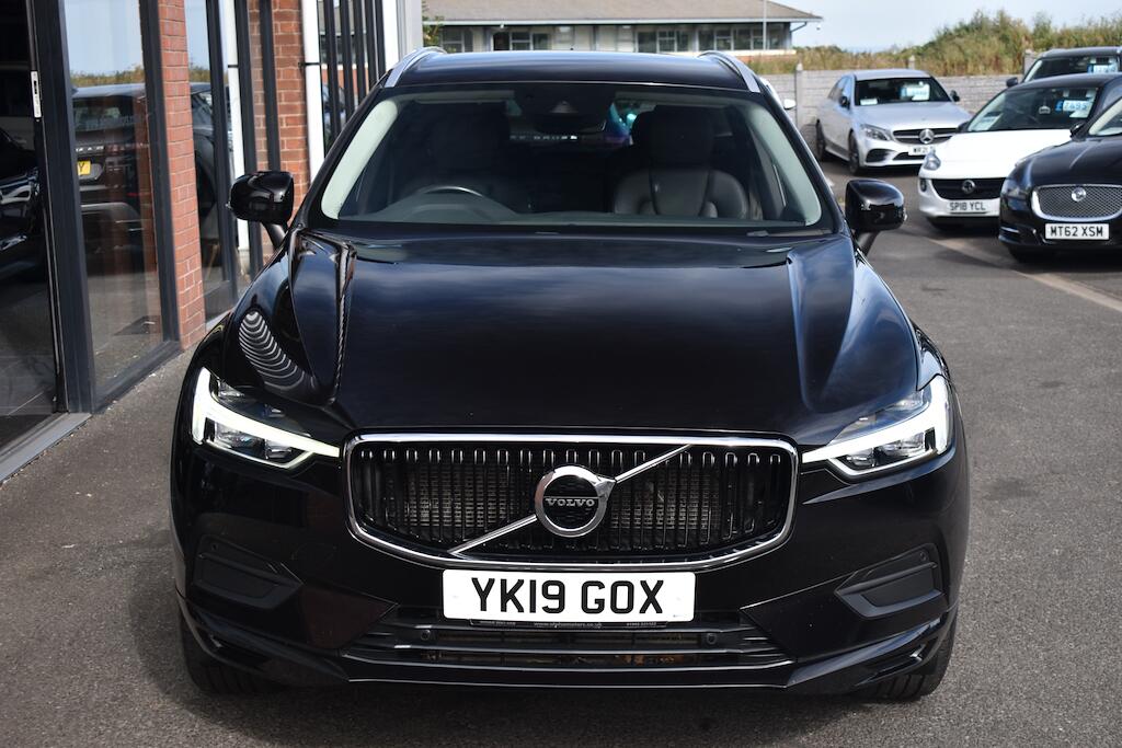 Volvo XC60 view 3